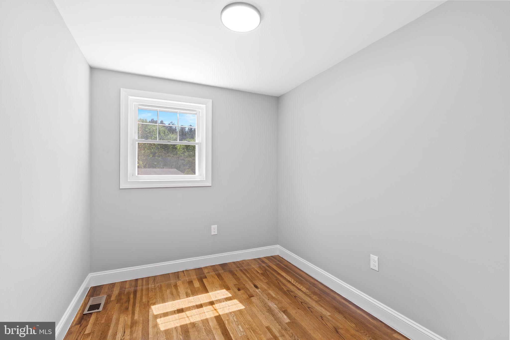 MARYLAND CITY - Residential