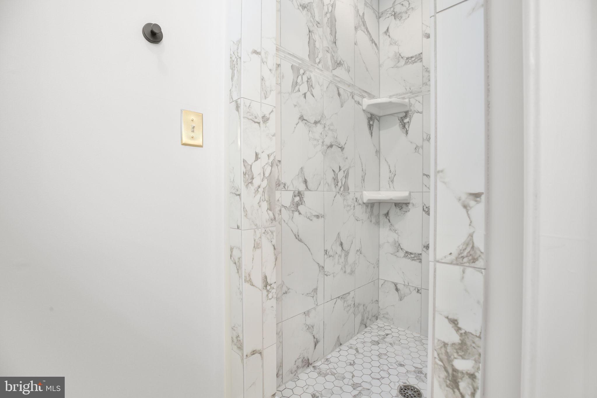 ARGYLE HEIGHTS - Residential