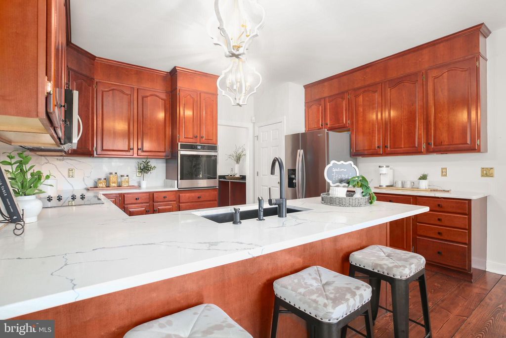 Photo of 200 Kent Avenue, FREDERICKSBURG, VA 22405 (MLS # VAST2043740)