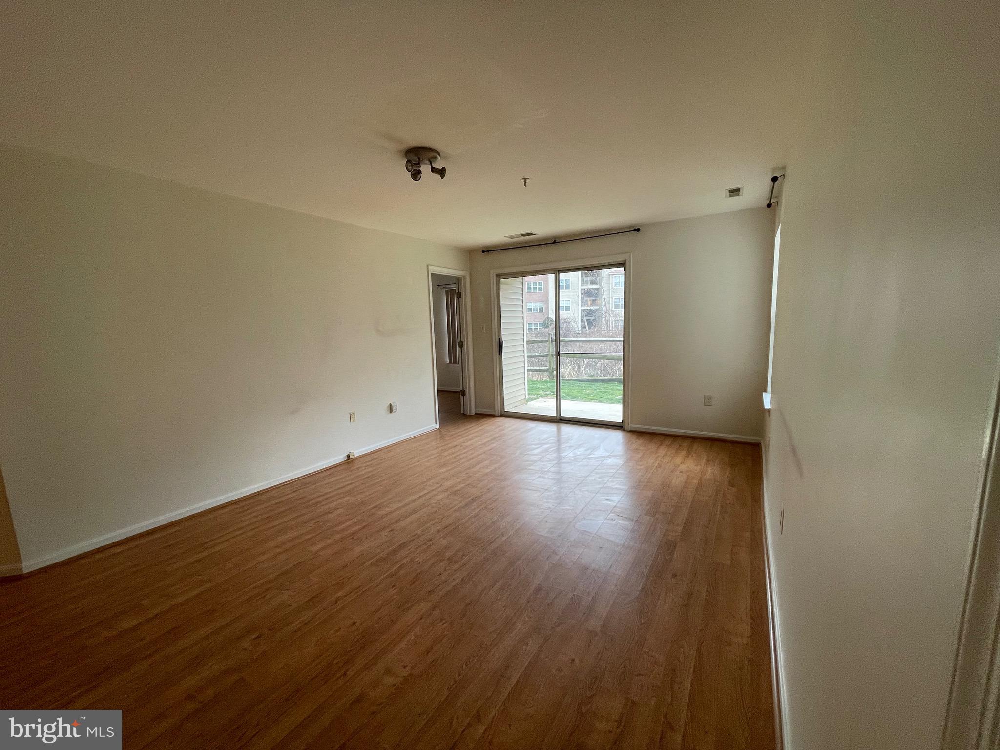 FALLS GABLE - Residential Lease