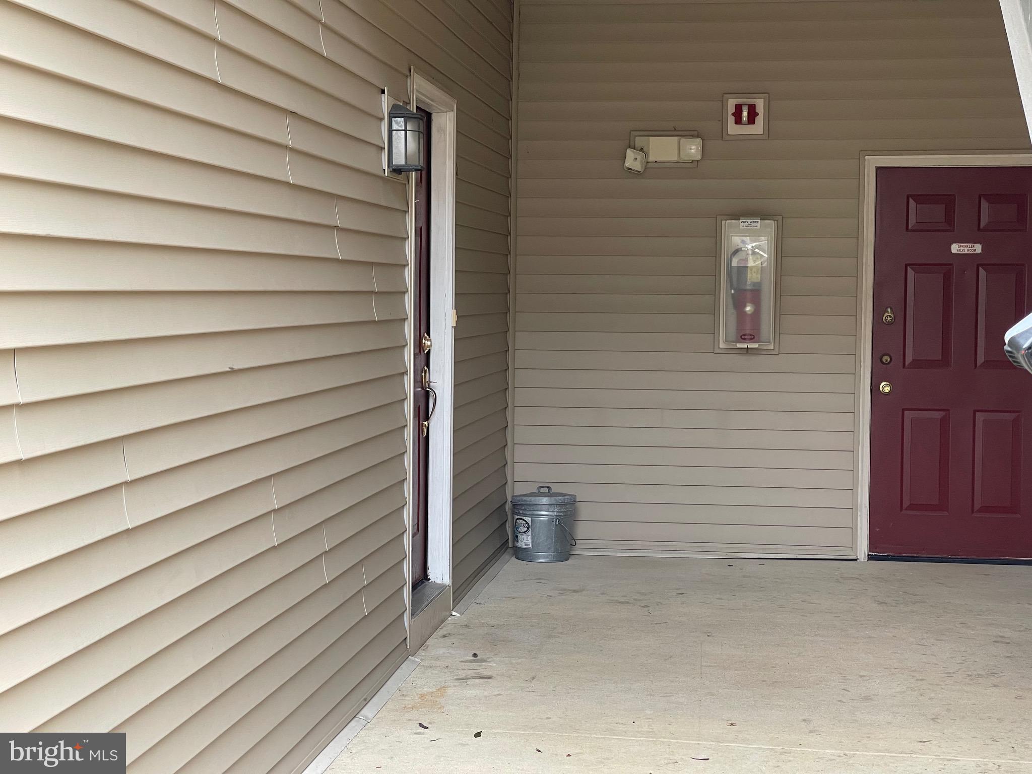 FALLS GABLE - Residential Lease