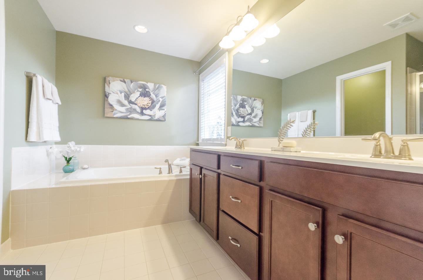 BROOKFIELD ON THE POTOMAC - Residential