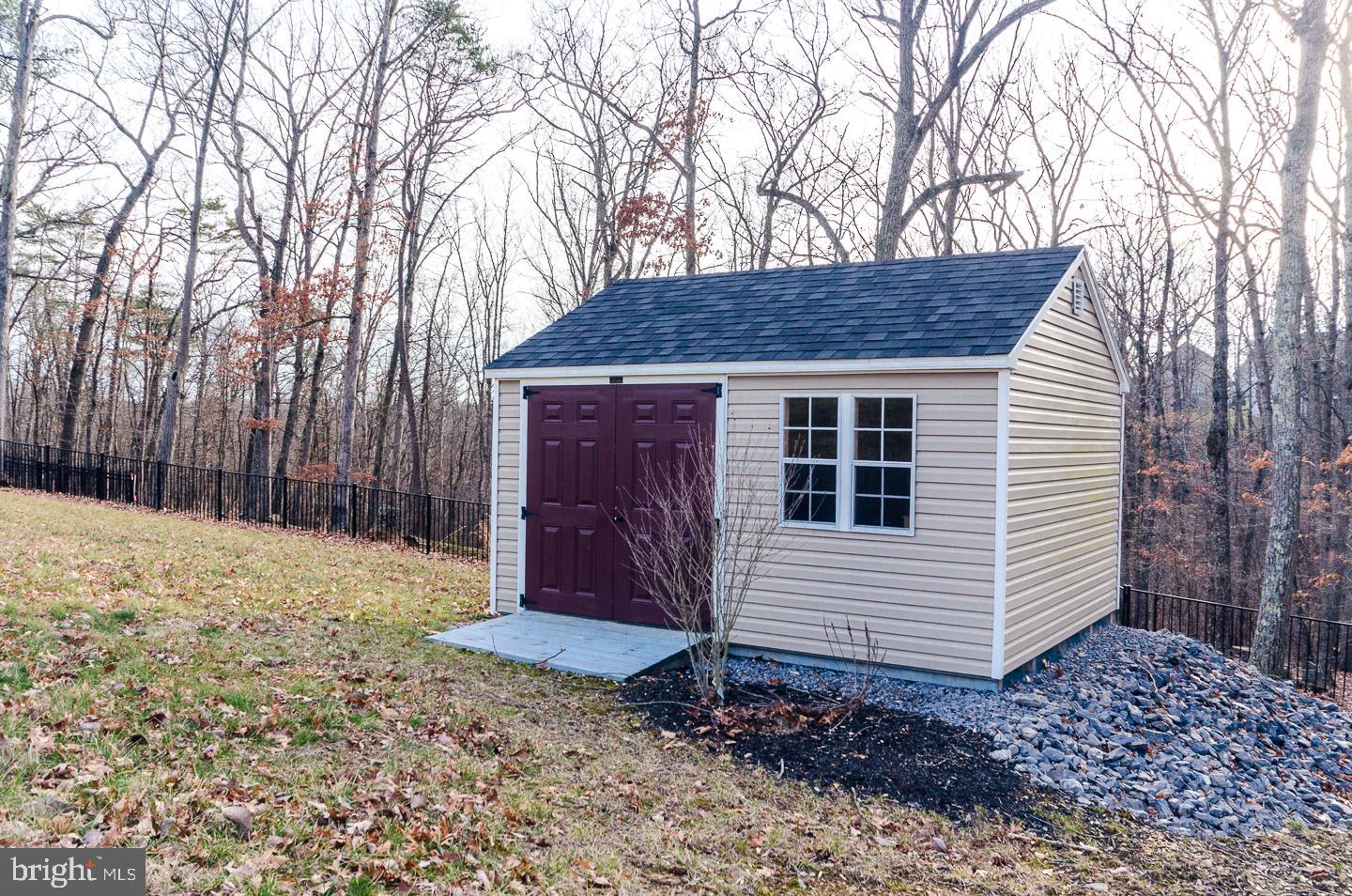 BROOKFIELD ON THE POTOMAC - Residential