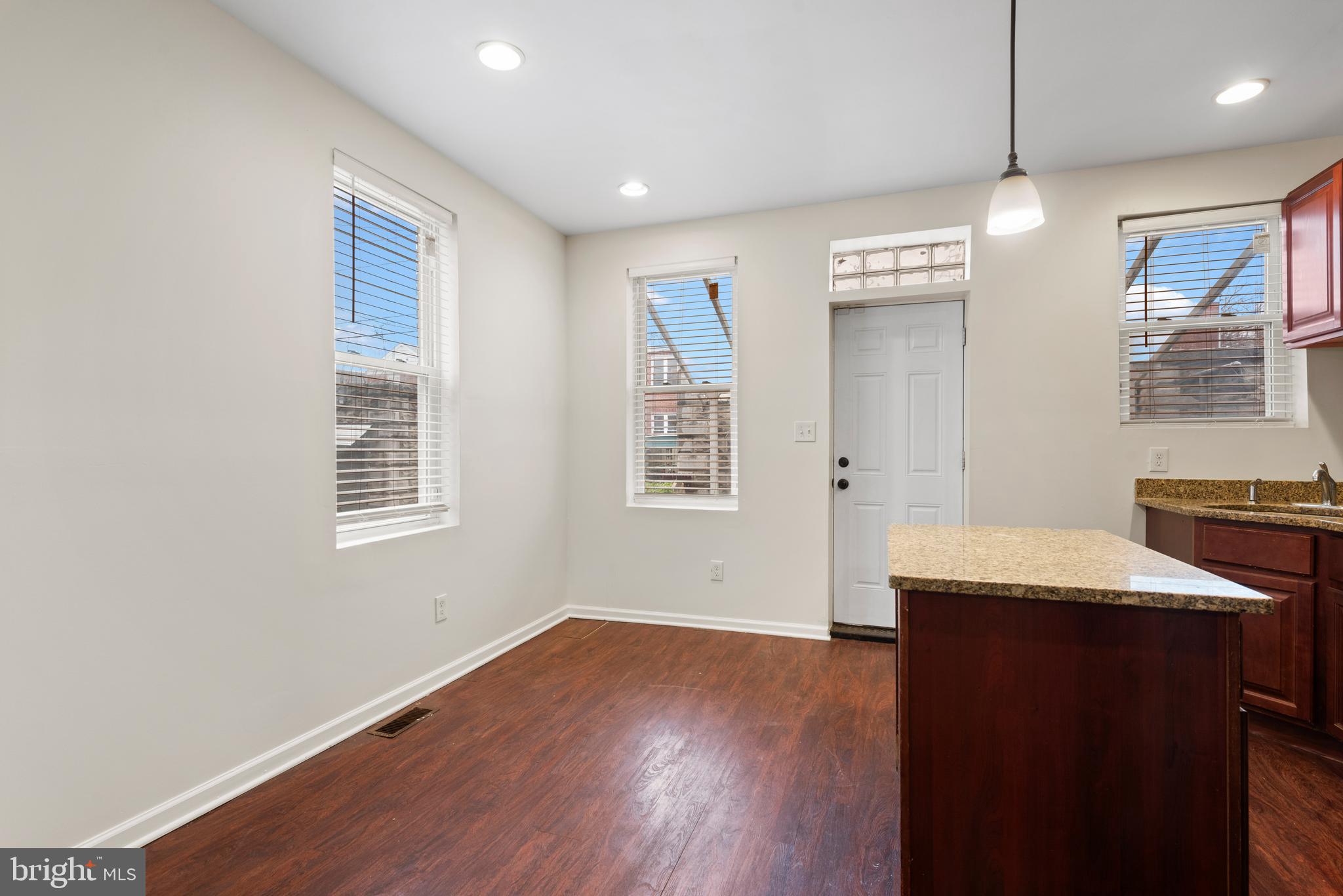 BELAIR-EDISON - Residential