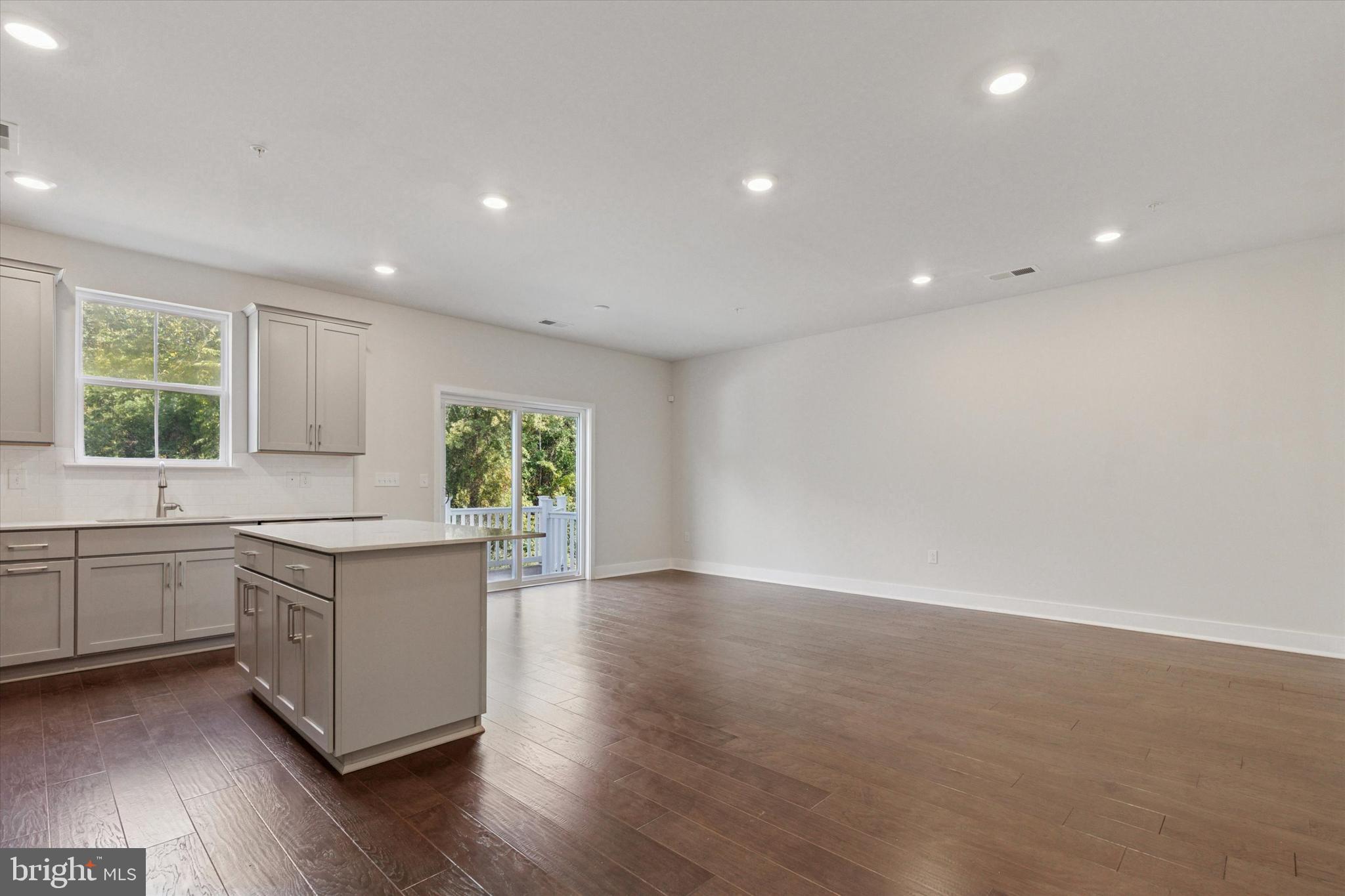 STEELPOINTE - Residential Lease