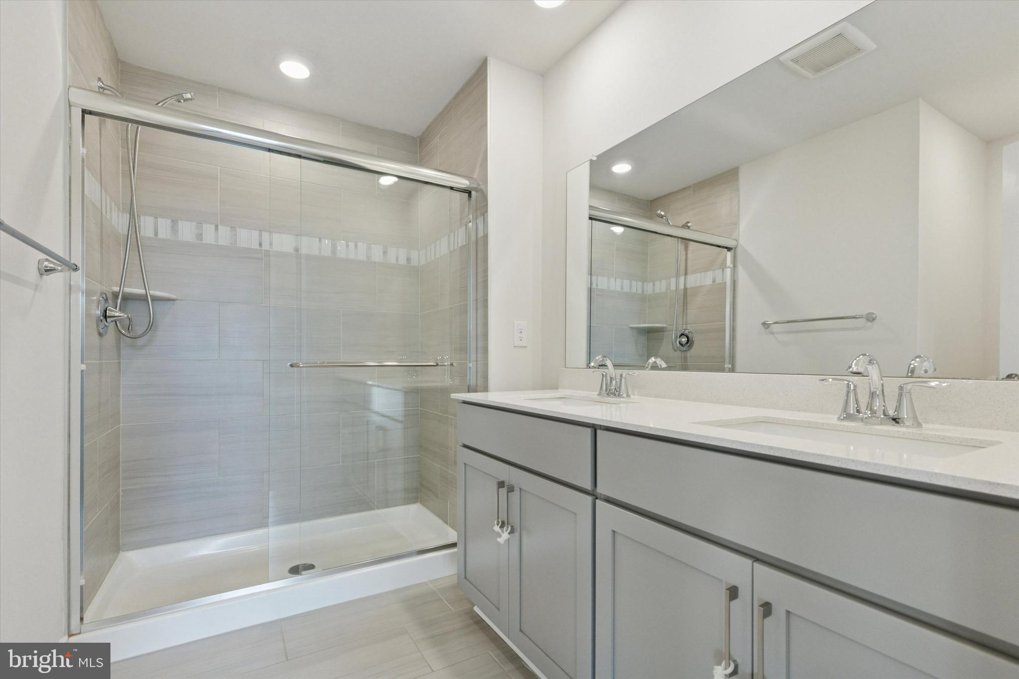 STEELPOINTE - Residential Lease