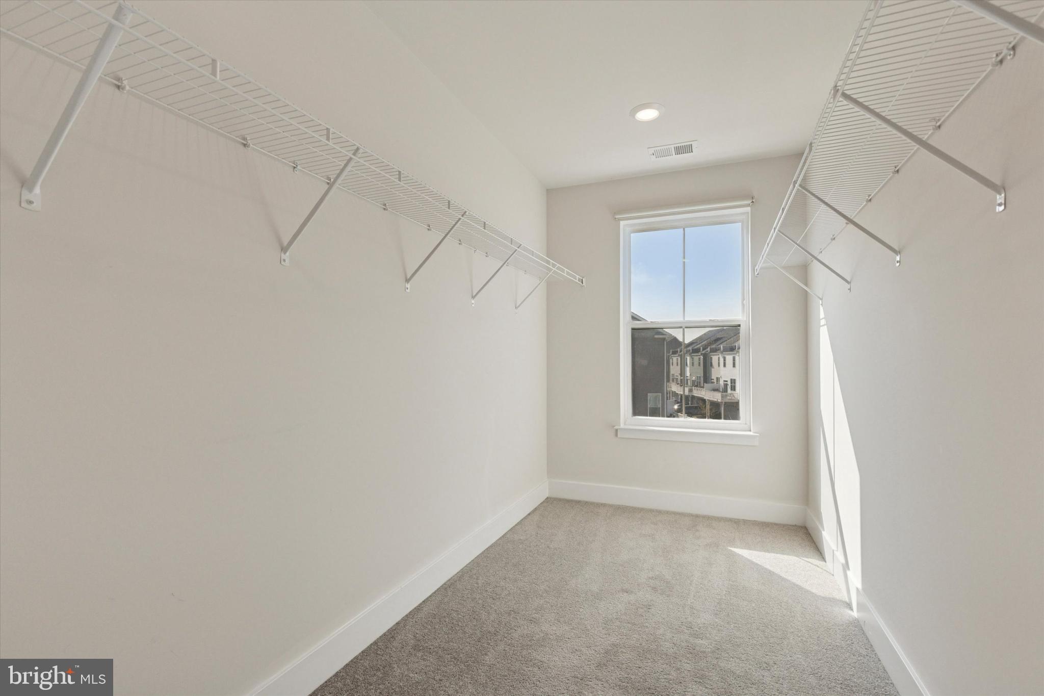 STEELPOINTE - Residential Lease