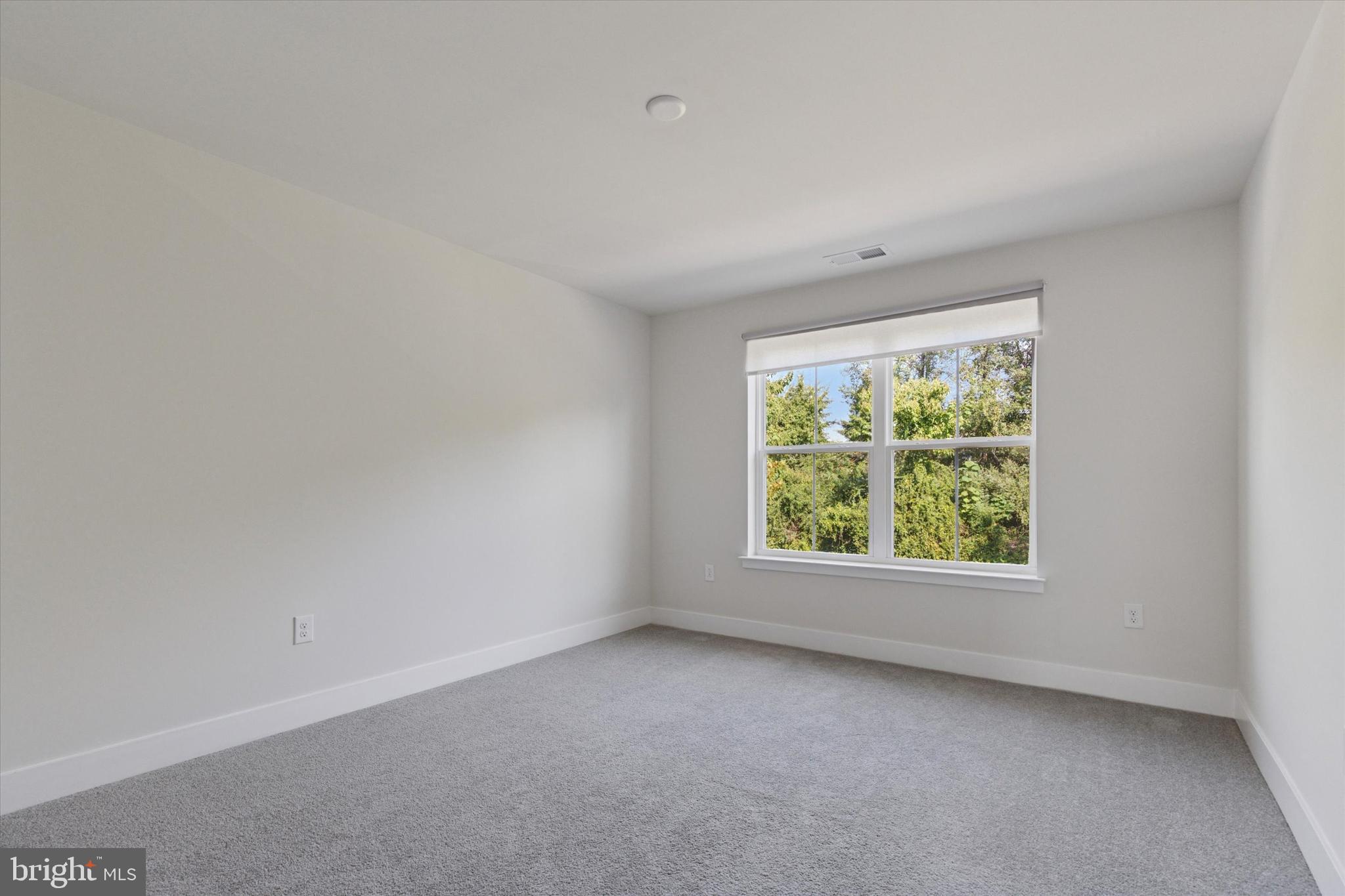 STEELPOINTE - Residential Lease