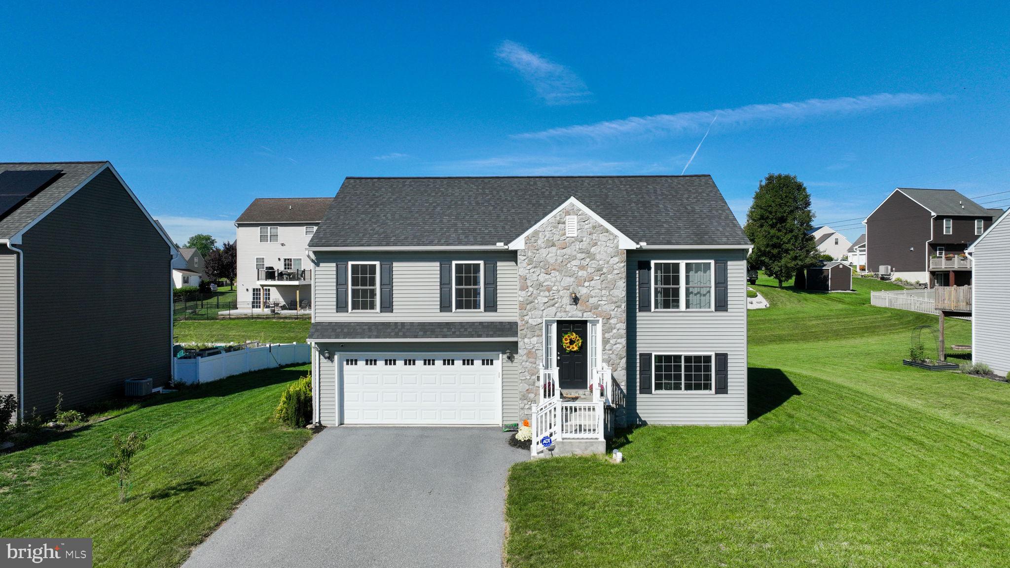 9 OLDFIELD AVENUE