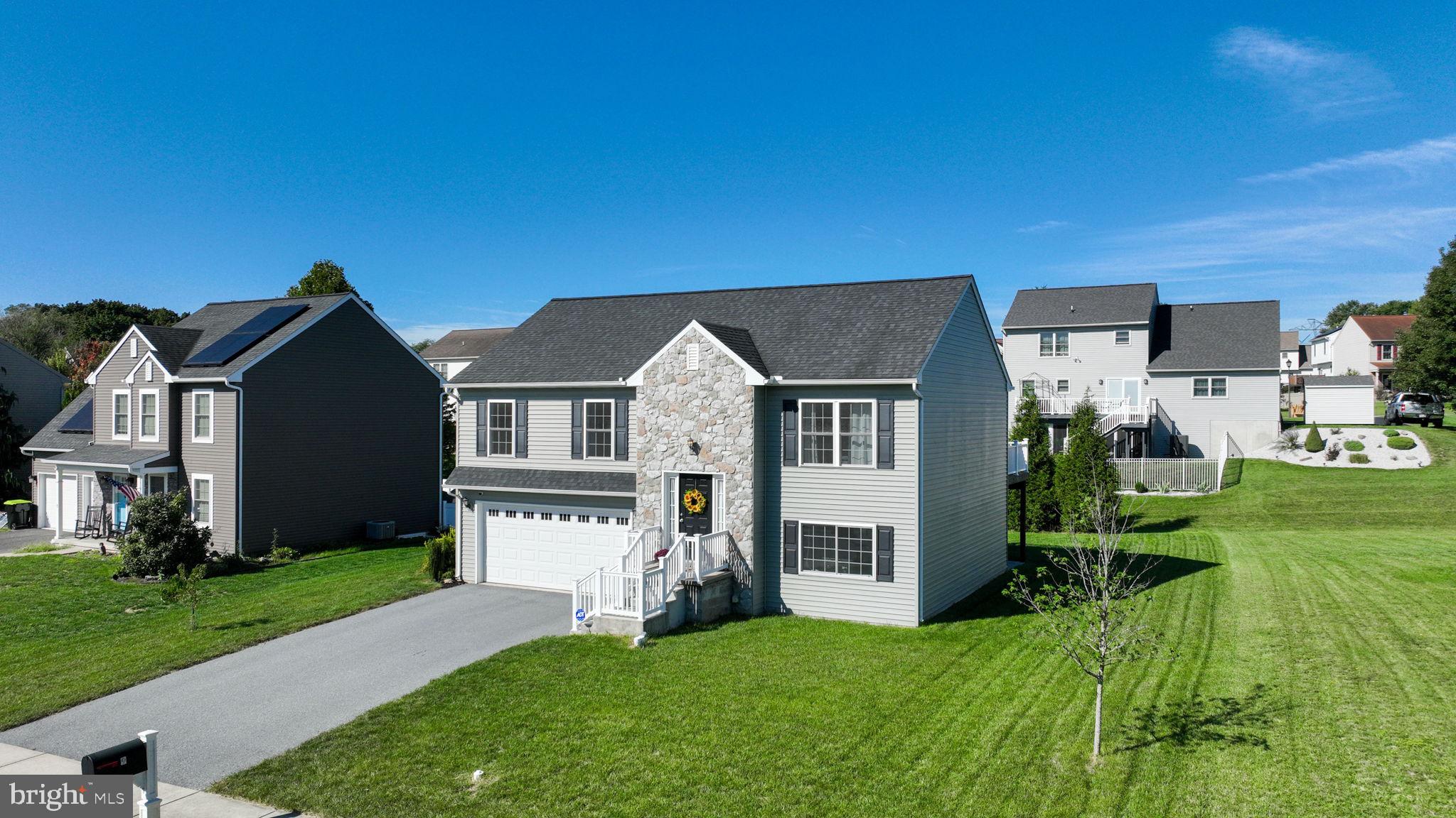 9 OLDFIELD AVENUE