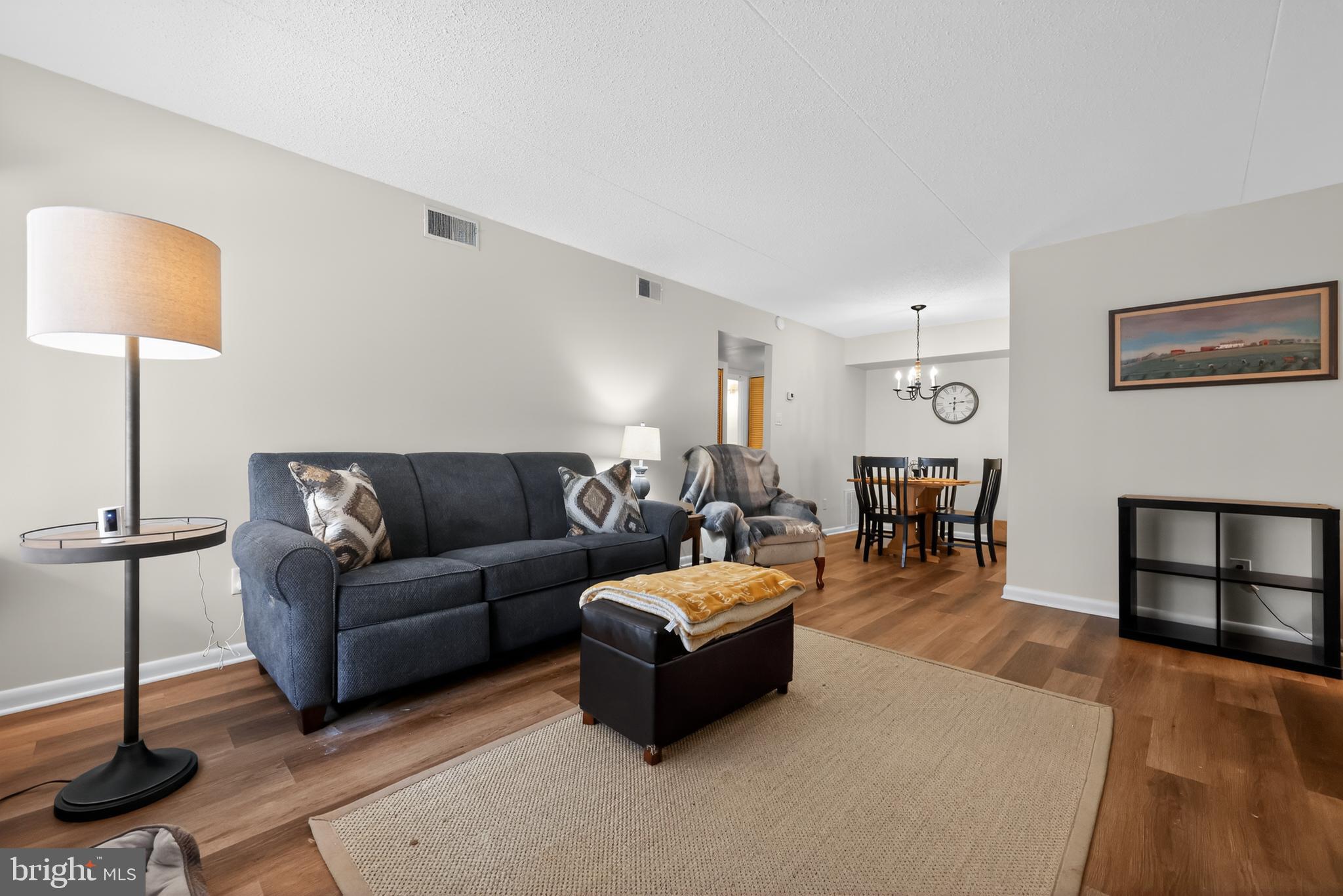 HILLTOP SUMMIT - Residential