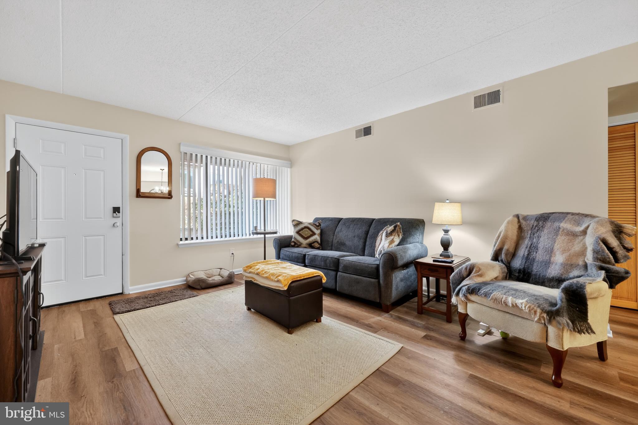 HILLTOP SUMMIT - Residential