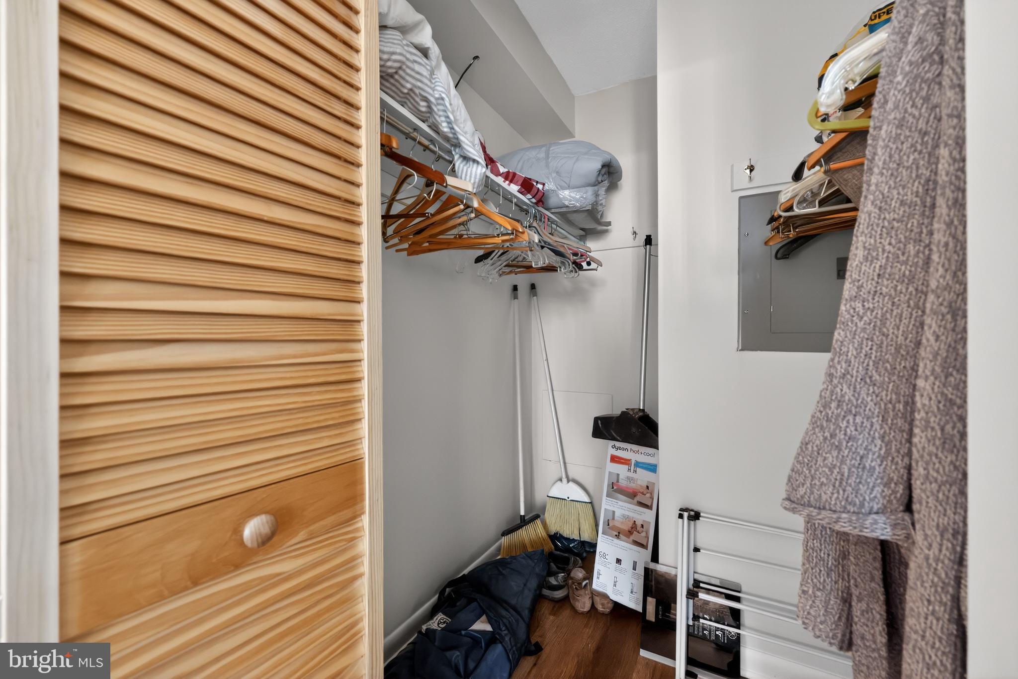 HILLTOP SUMMIT - Residential