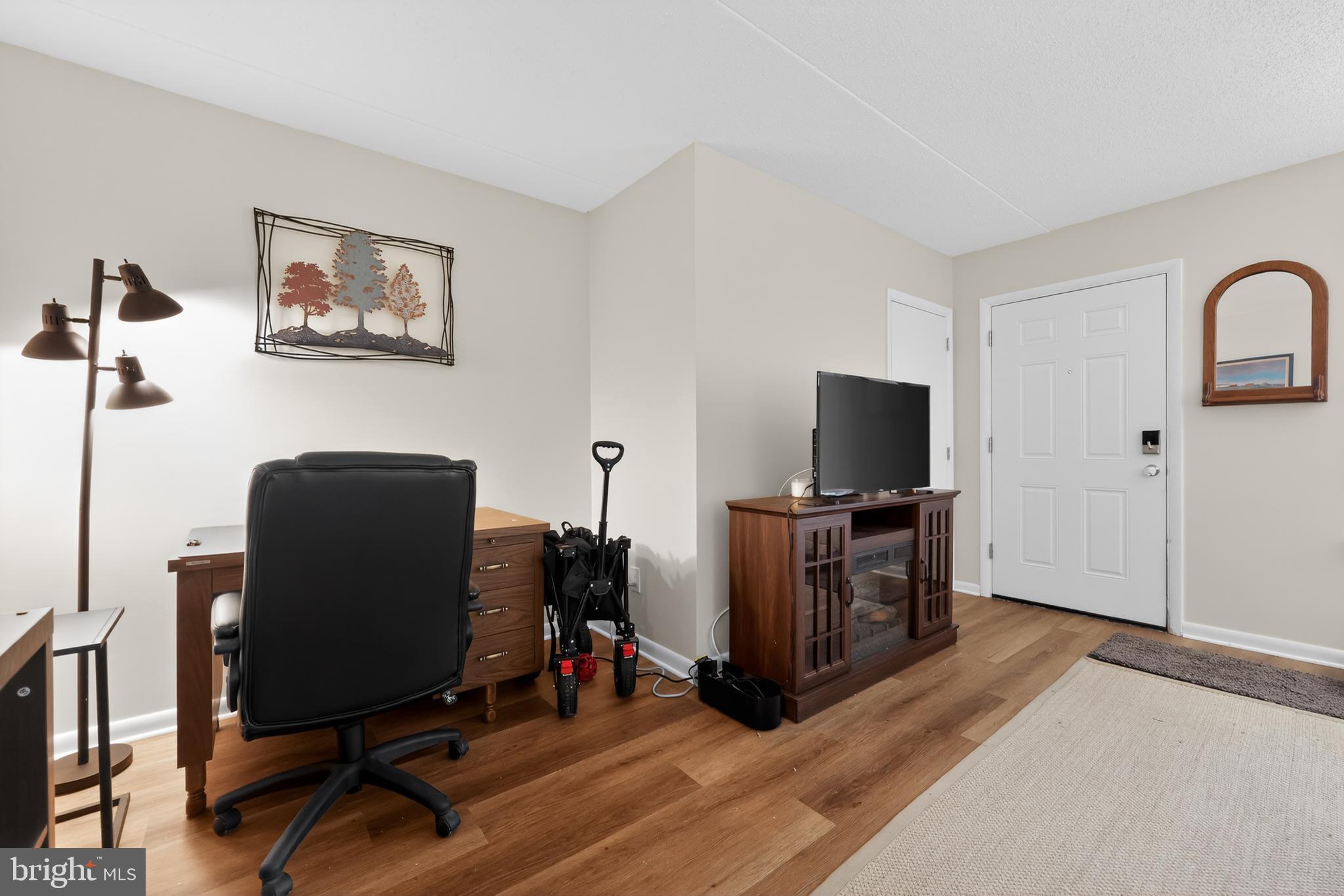 HILLTOP SUMMIT - Residential