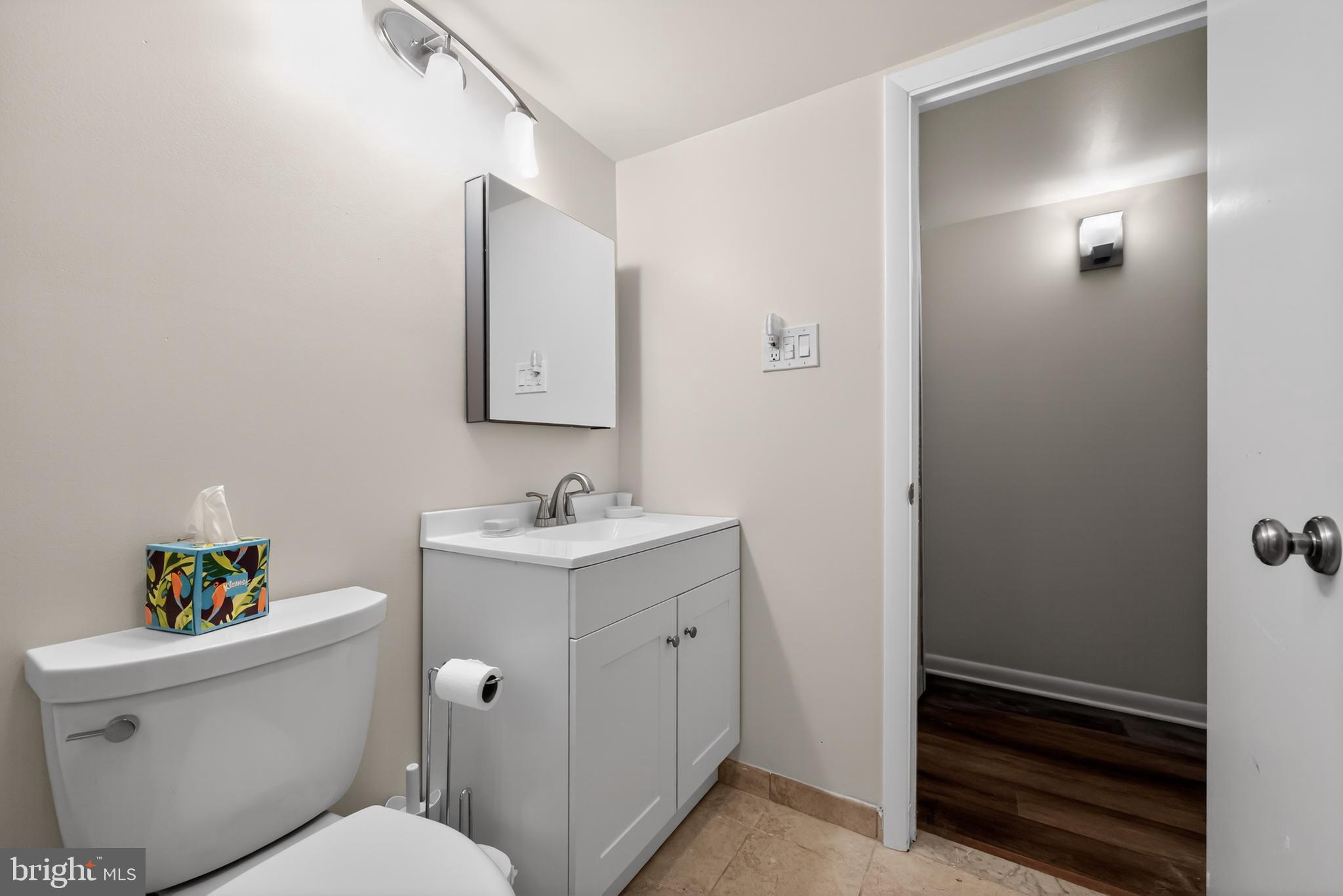 HILLTOP SUMMIT - Residential