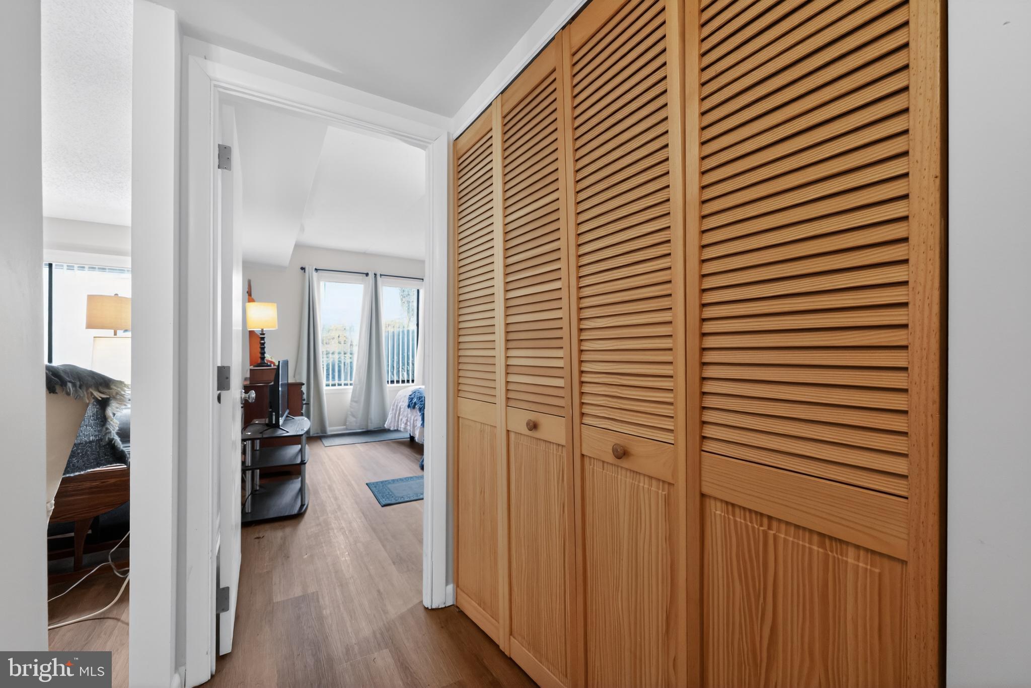 HILLTOP SUMMIT - Residential