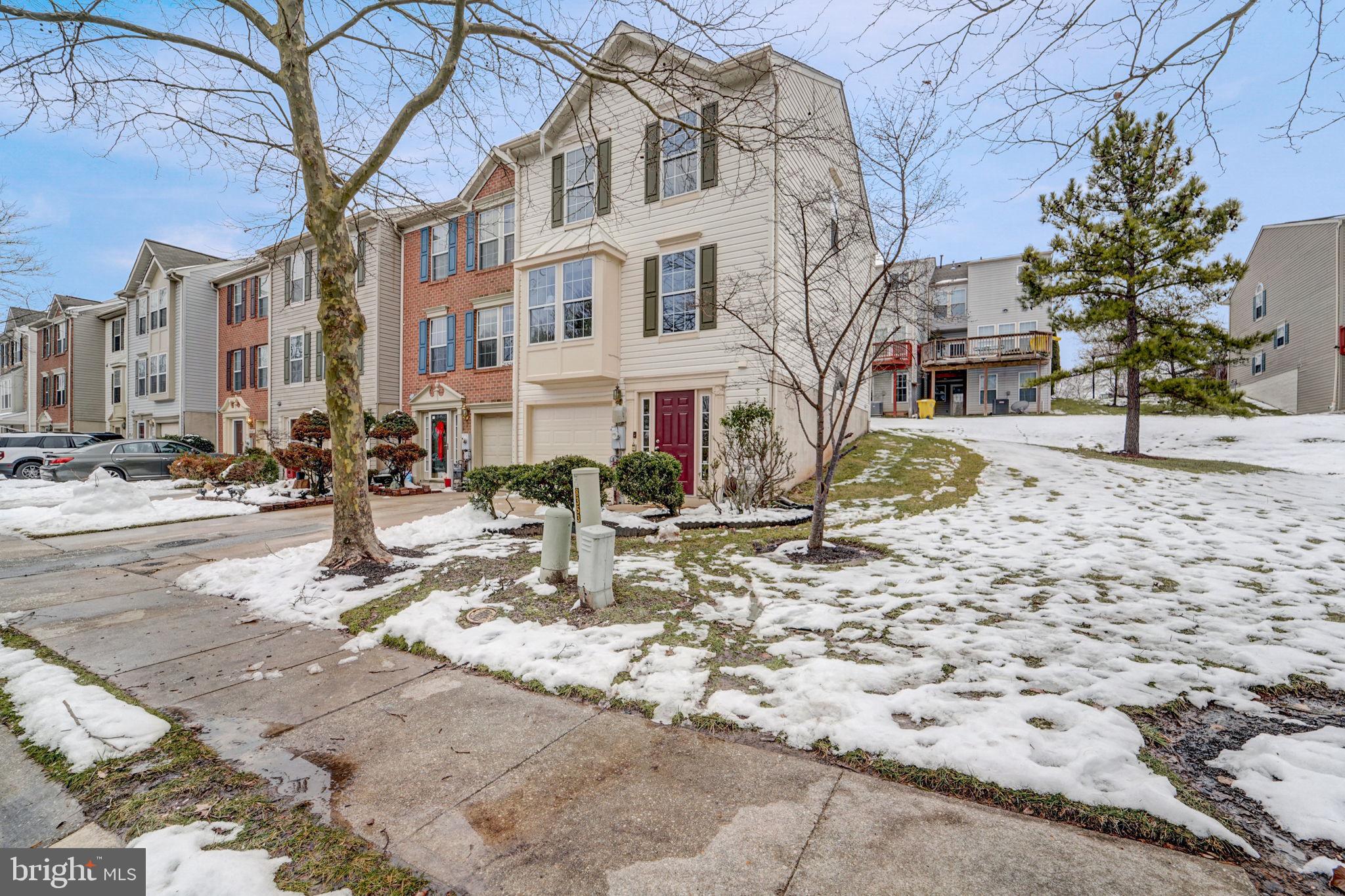 RUSSETT GREEN - Residential