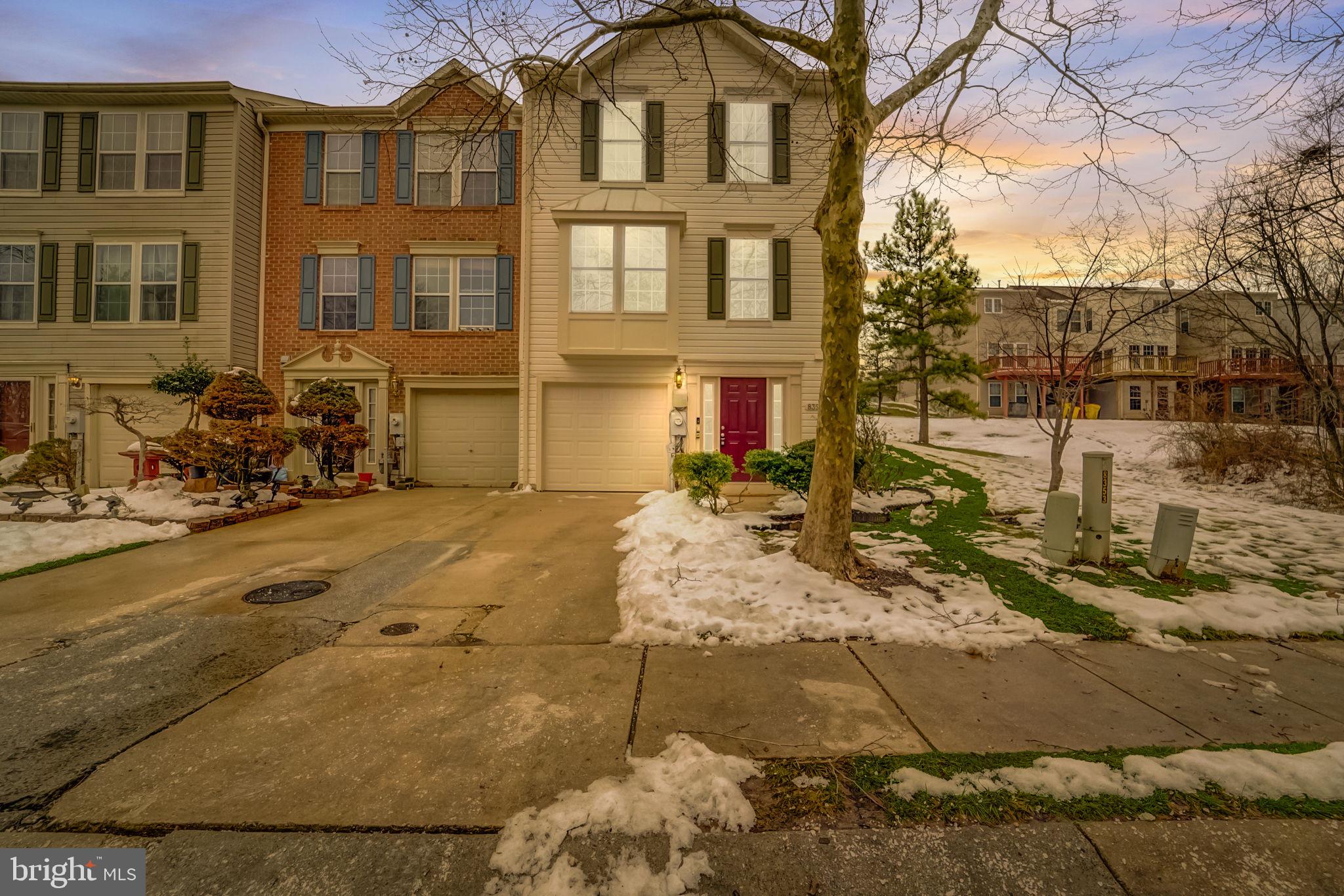 RUSSETT GREEN - Residential