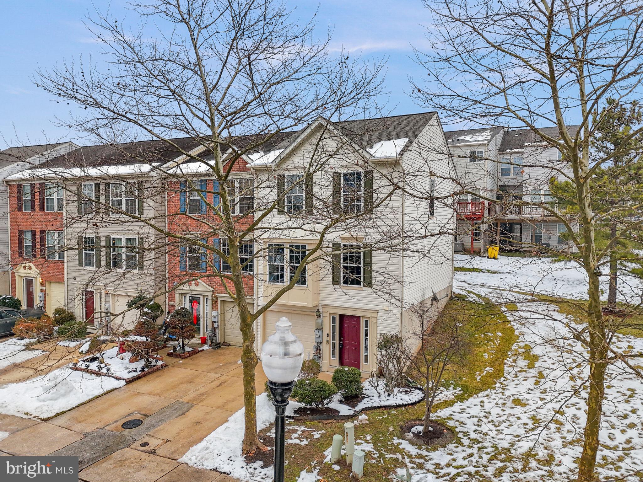 RUSSETT GREEN - Residential