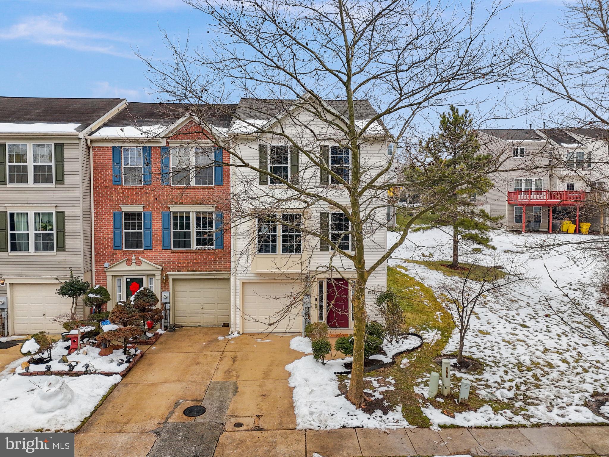 RUSSETT GREEN - Residential