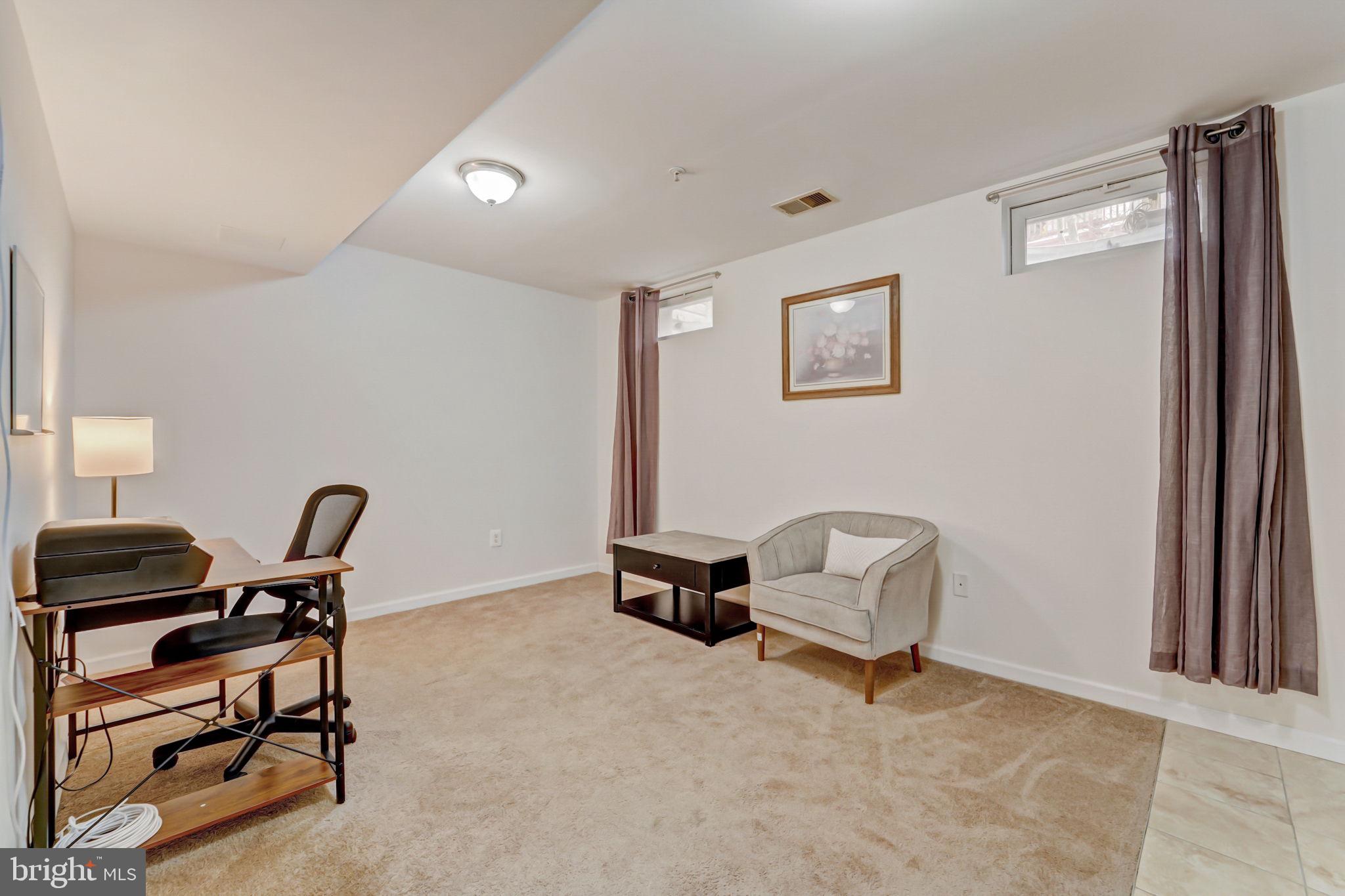 RUSSETT GREEN - Residential