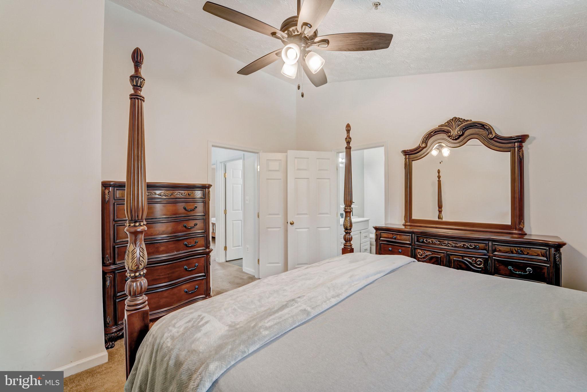 RUSSETT GREEN - Residential