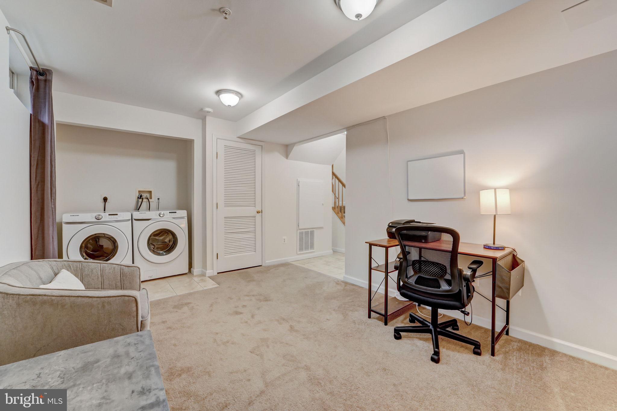 RUSSETT GREEN - Residential