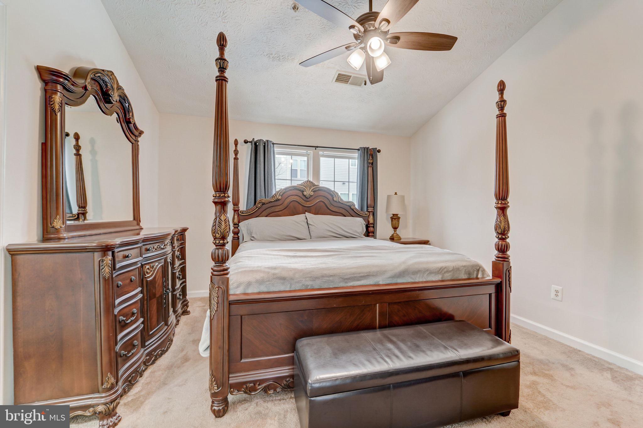 RUSSETT GREEN - Residential