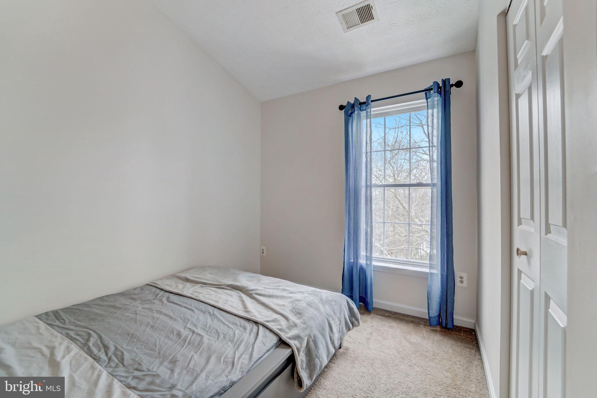 RUSSETT GREEN - Residential