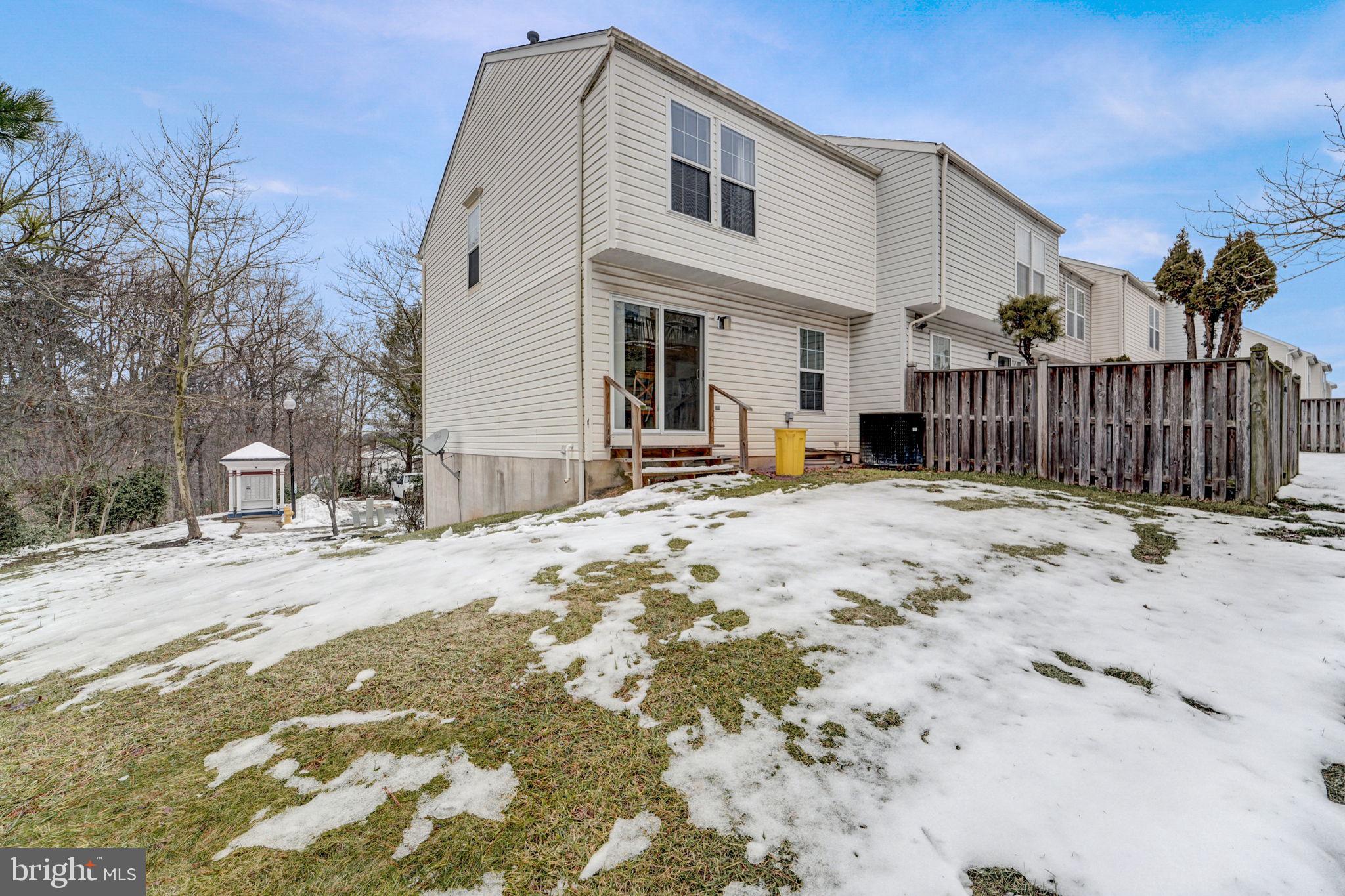 RUSSETT GREEN - Residential