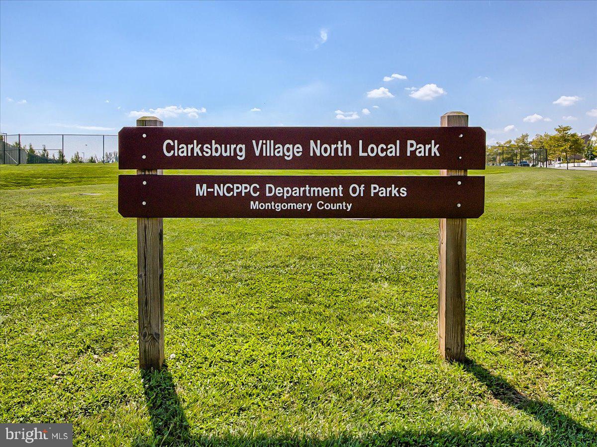 CLARKSBURG SQUARE - Residential Lease