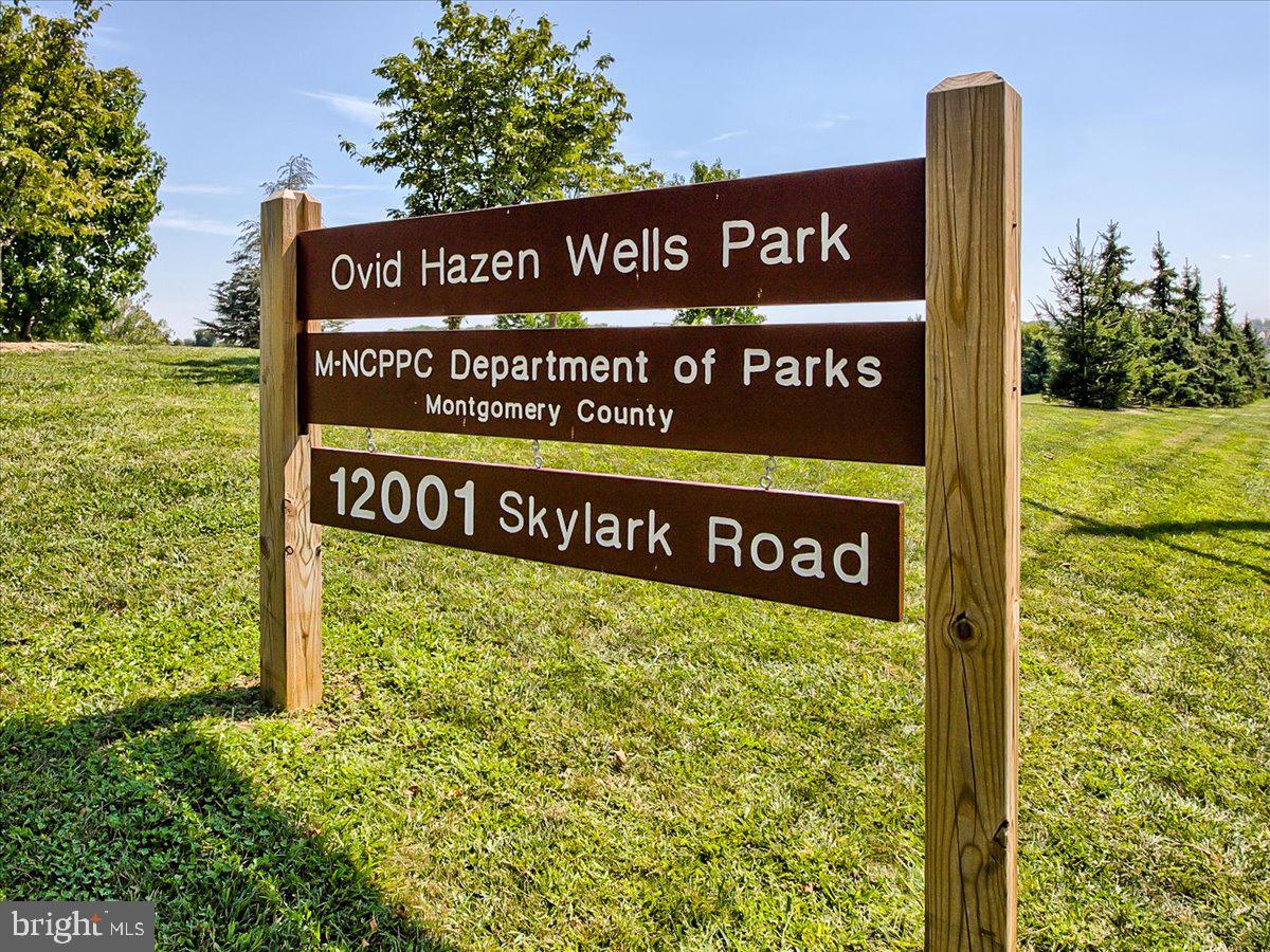 CLARKSBURG SQUARE - Residential Lease