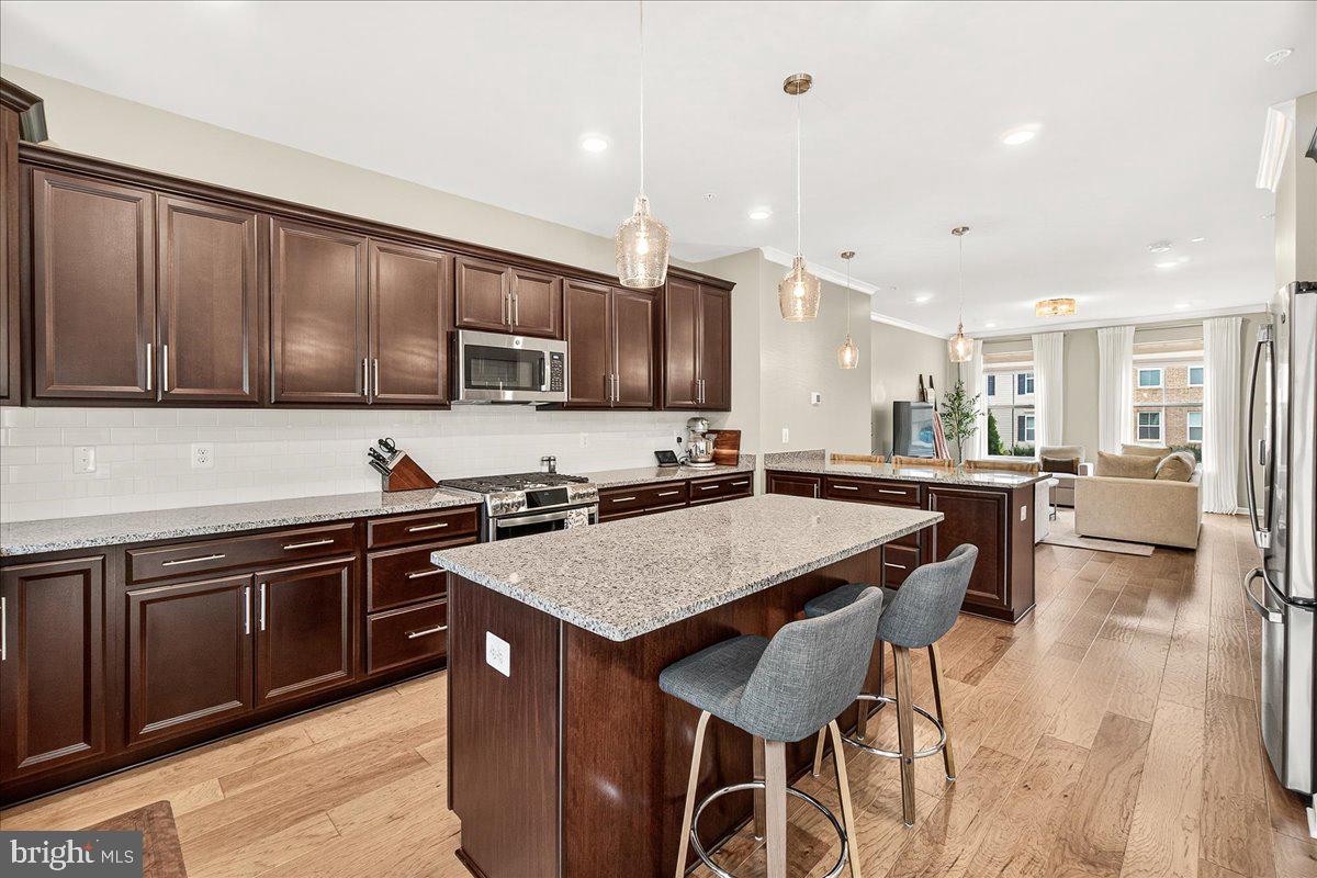 CLARKSBURG SQUARE - Residential Lease