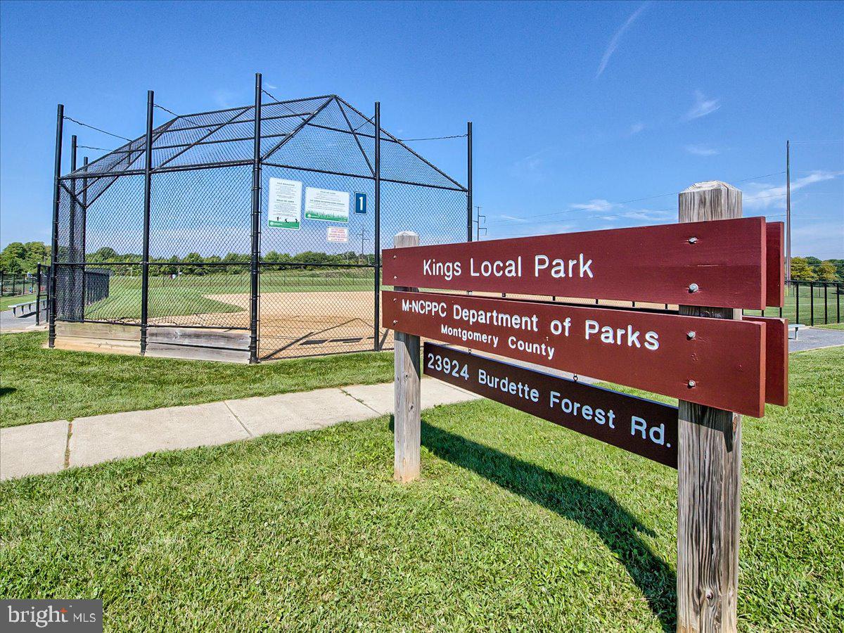 CLARKSBURG SQUARE - Residential Lease