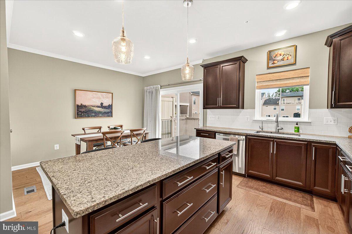 CLARKSBURG SQUARE - Residential Lease