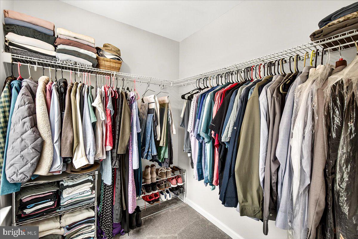 CLARKSBURG SQUARE - Residential Lease