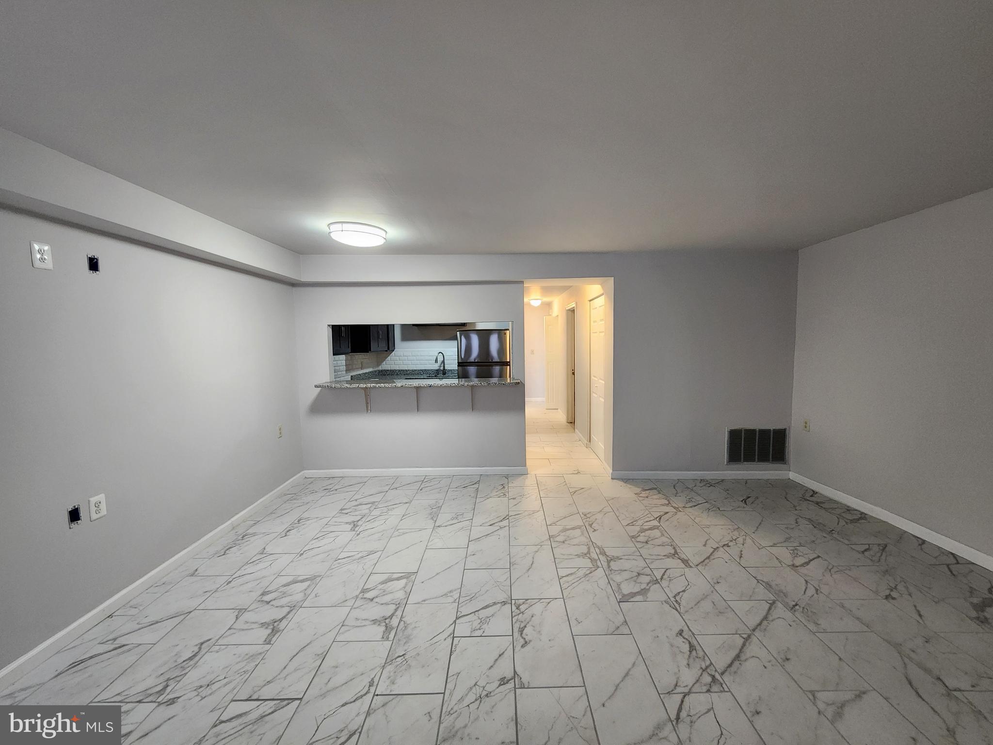 SANDTOWN-WINCHESTER - Residential