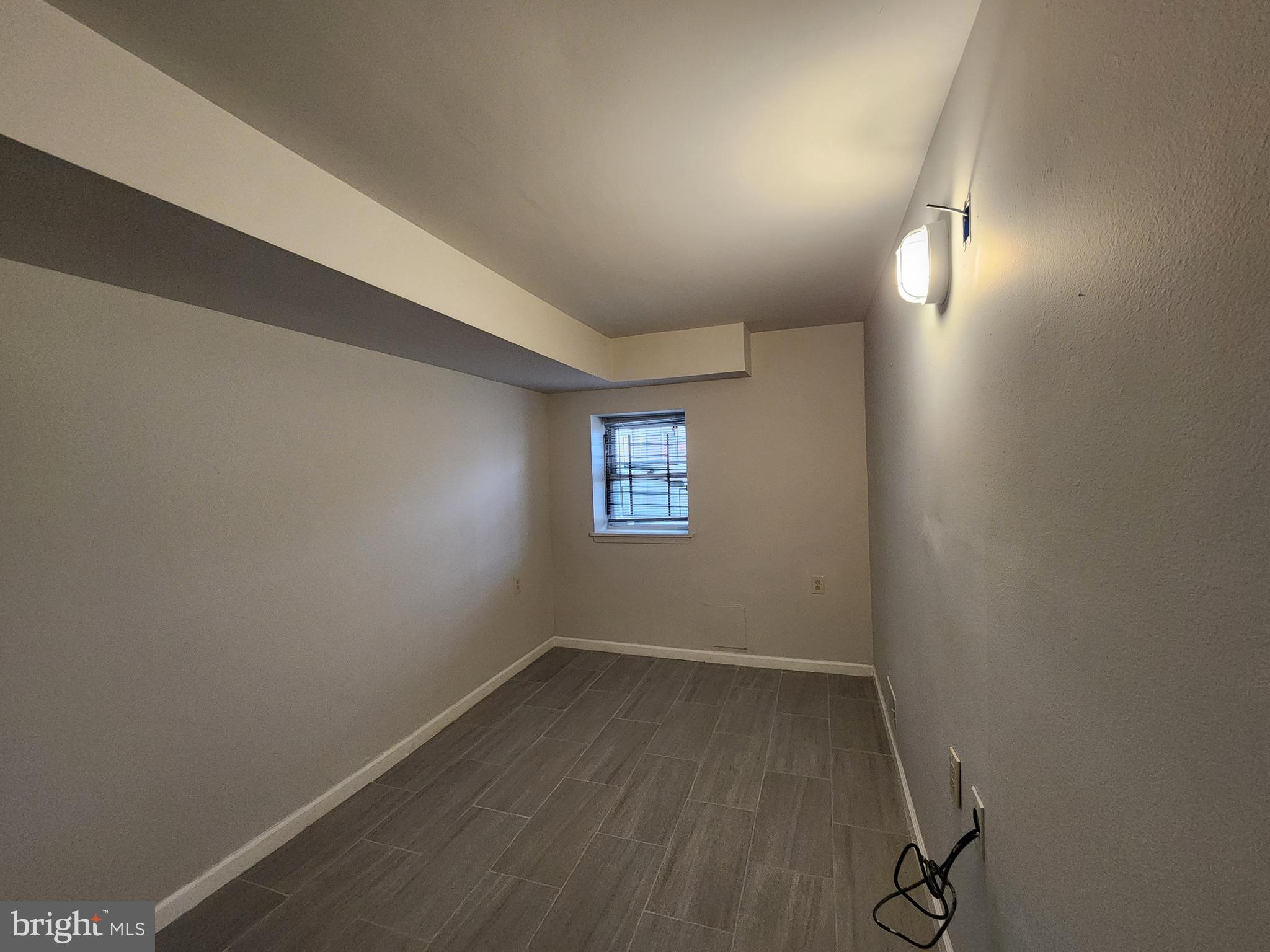 SANDTOWN-WINCHESTER - Residential