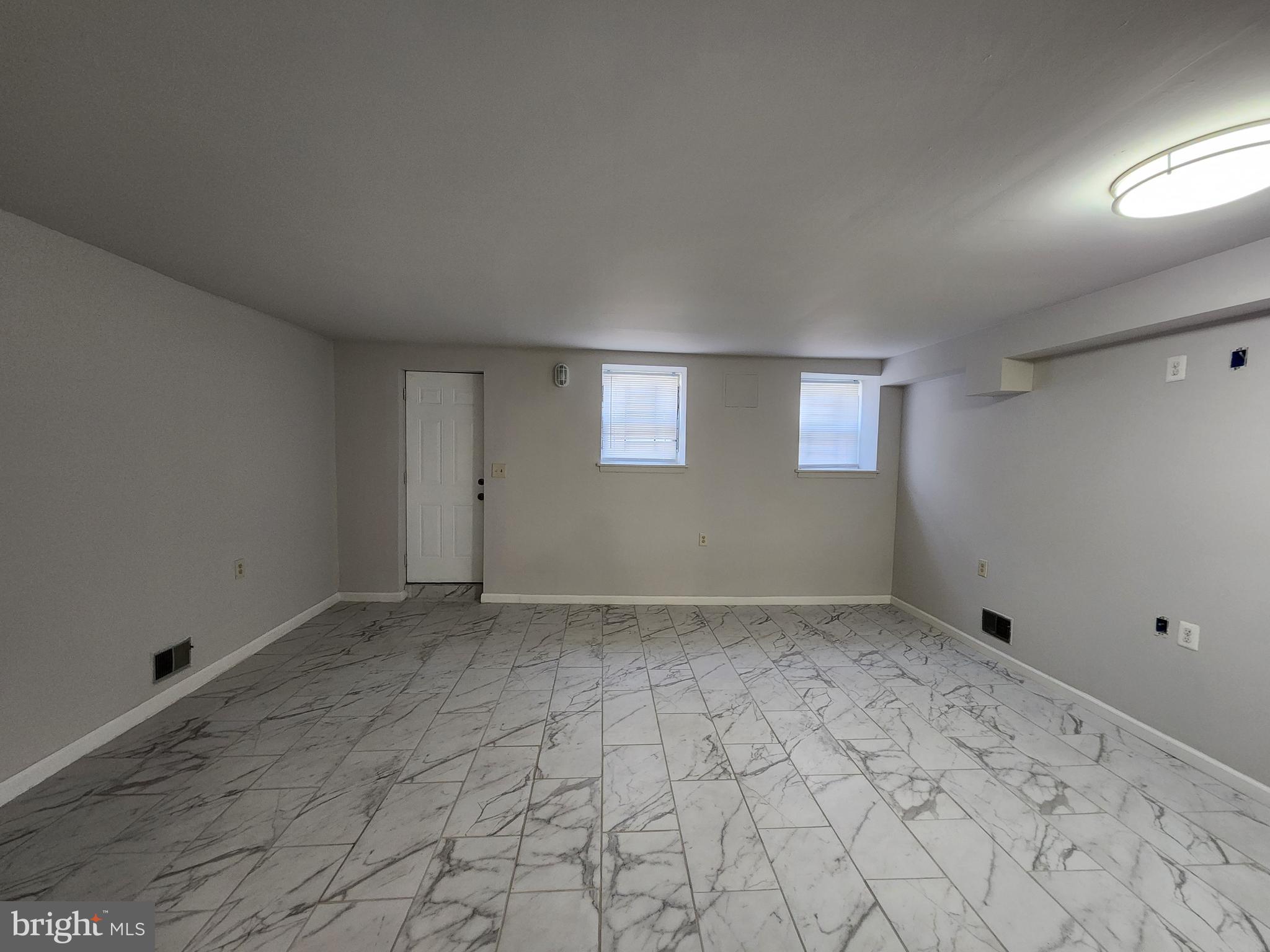 SANDTOWN-WINCHESTER - Residential