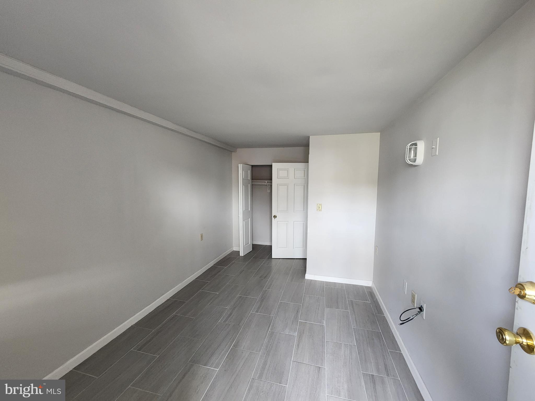 SANDTOWN-WINCHESTER - Residential