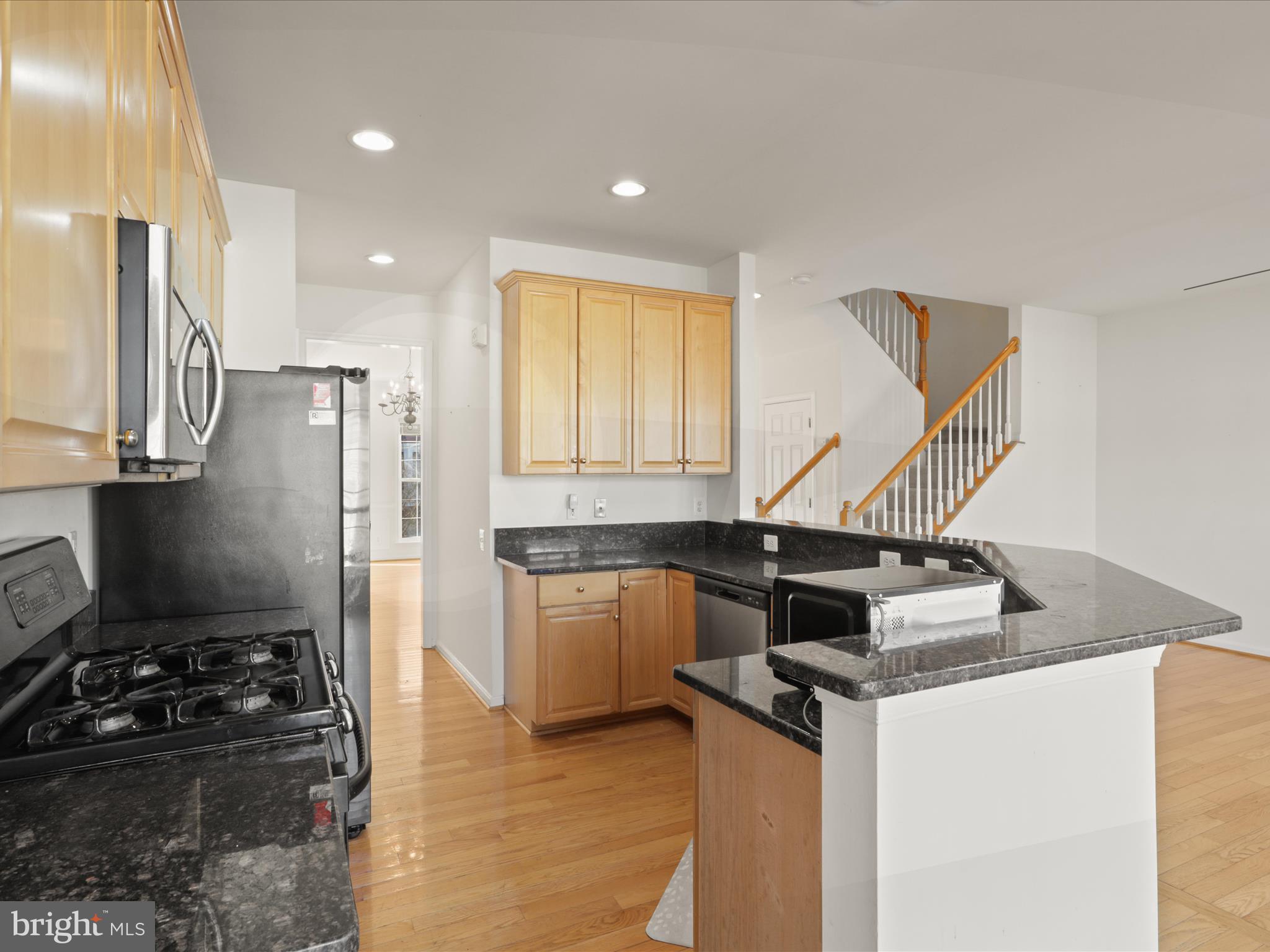 LOUDOUN PARKWAY CENTER - Residential Lease