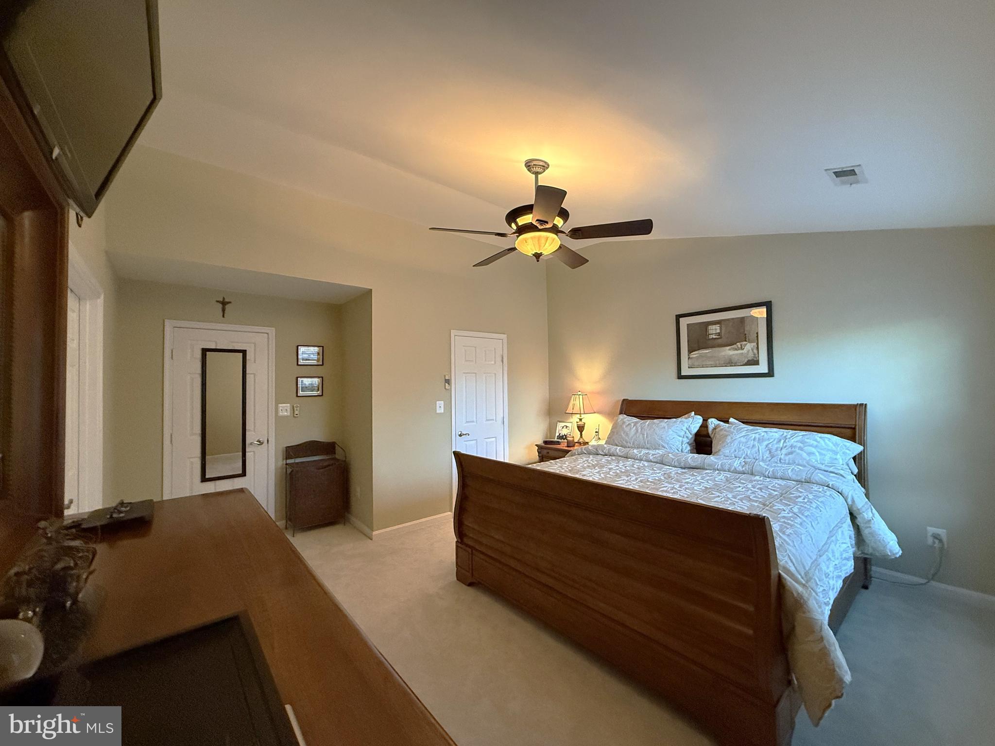 LOWES ISLAND - Residential