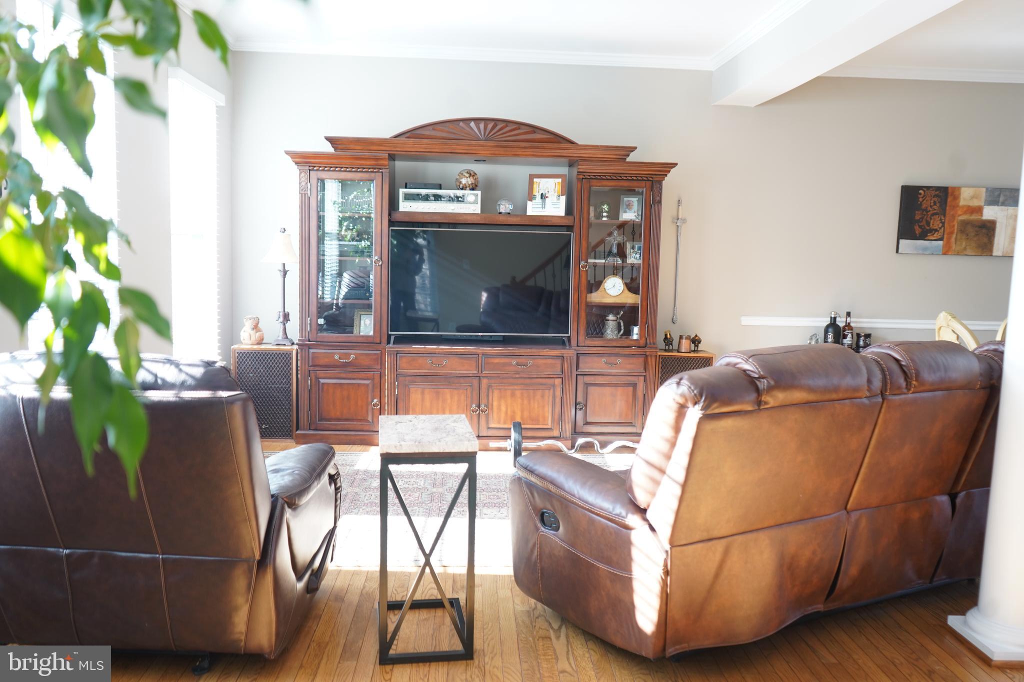 LOWES ISLAND - Residential