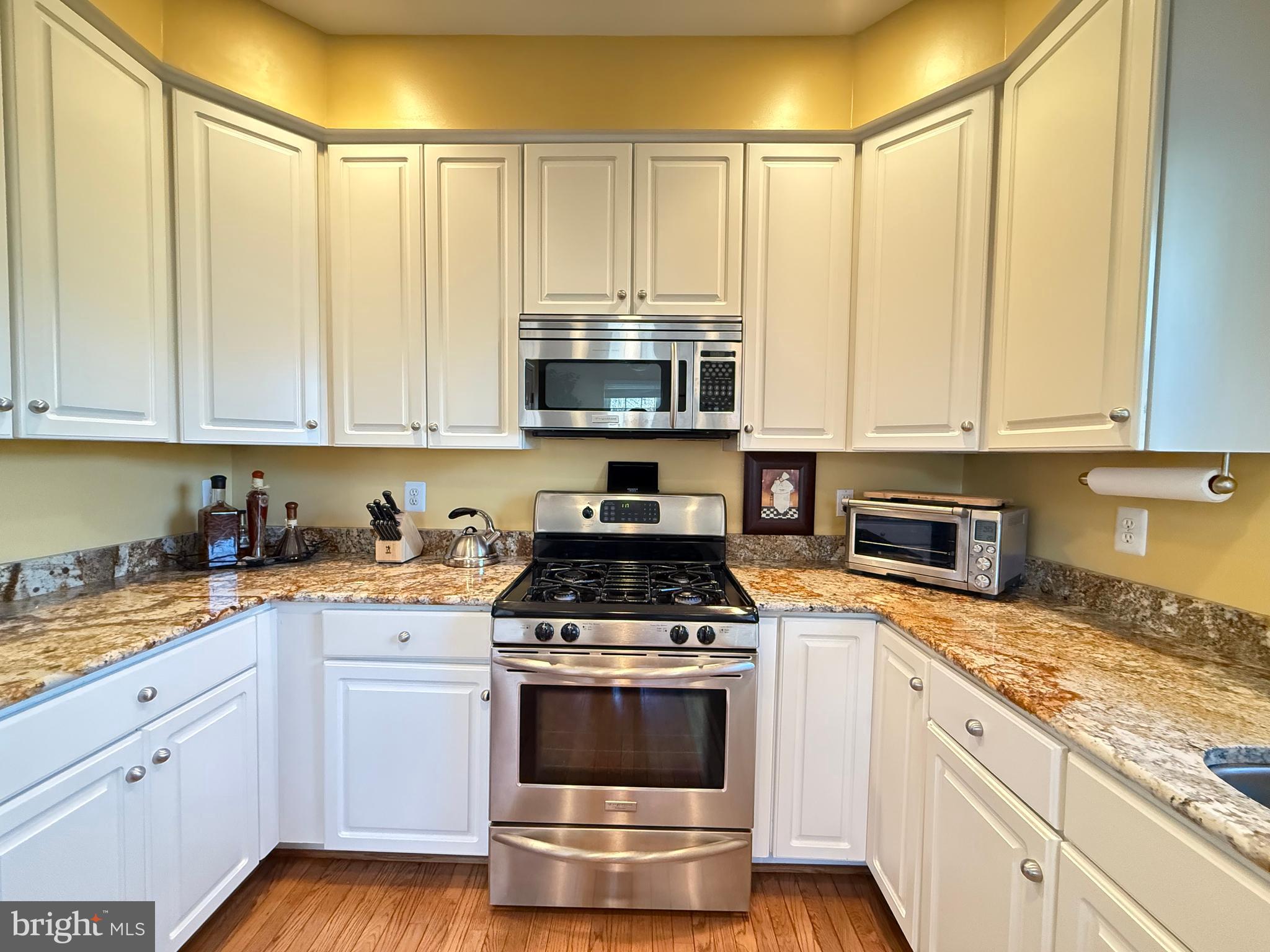 LOWES ISLAND - Residential