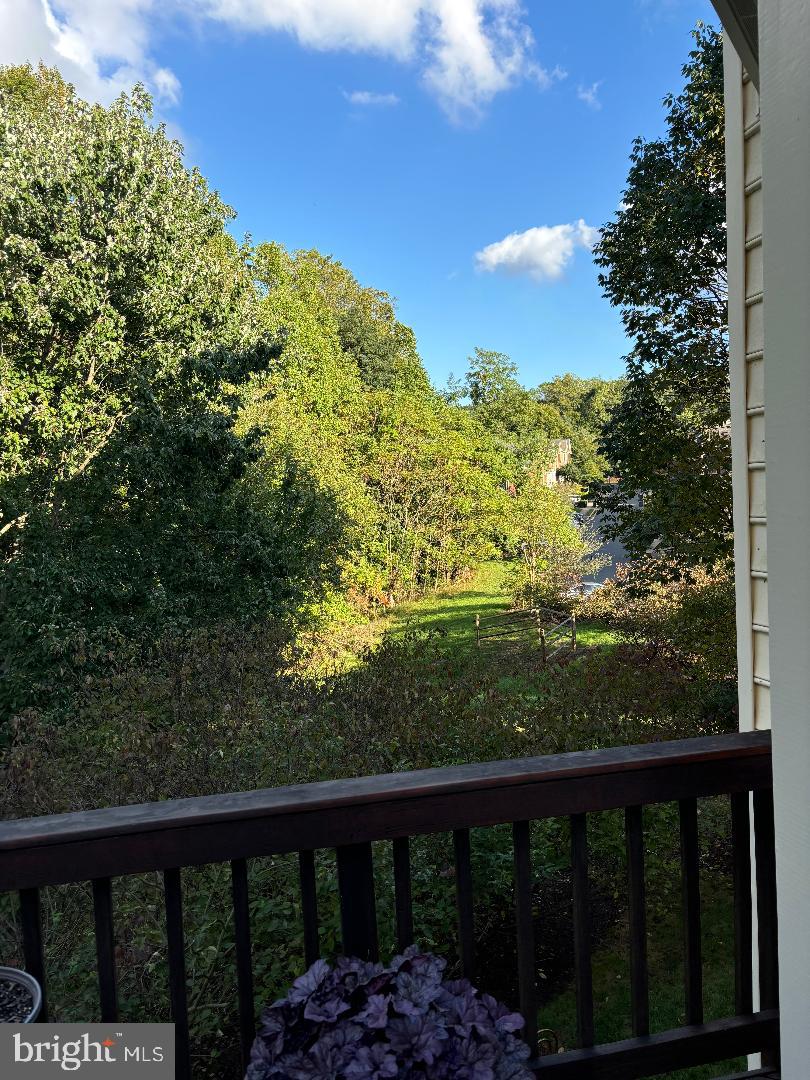 LOWES ISLAND - Residential