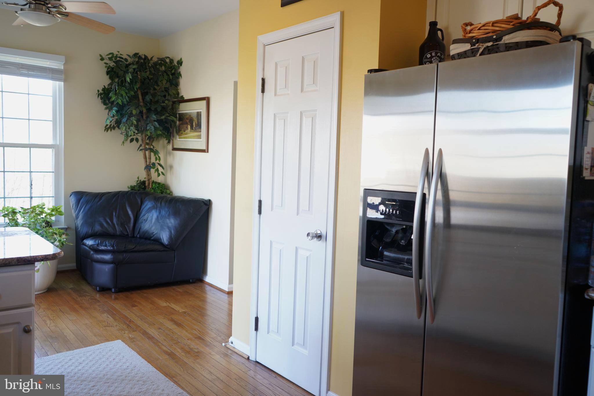 LOWES ISLAND - Residential