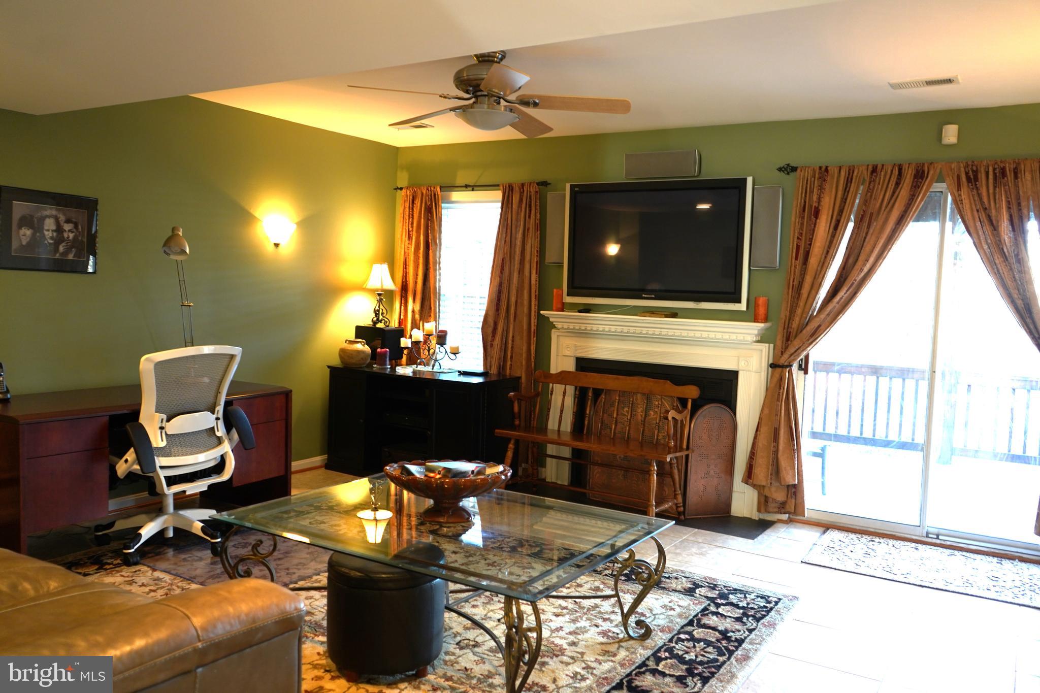 LOWES ISLAND - Residential