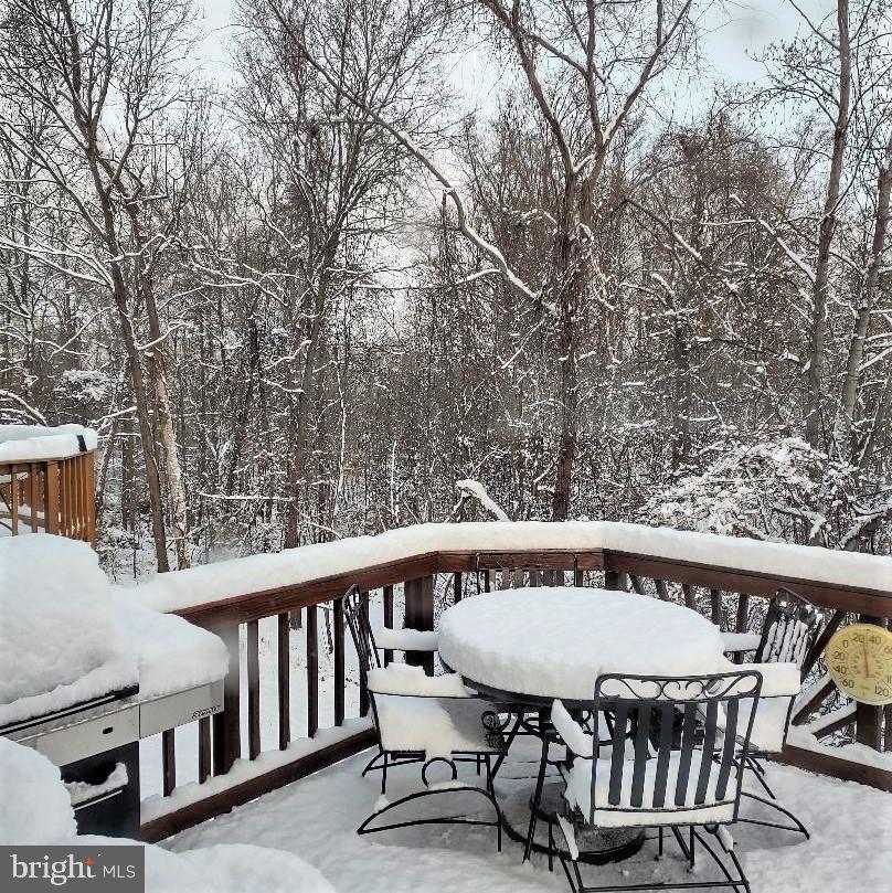 LOWES ISLAND - Residential