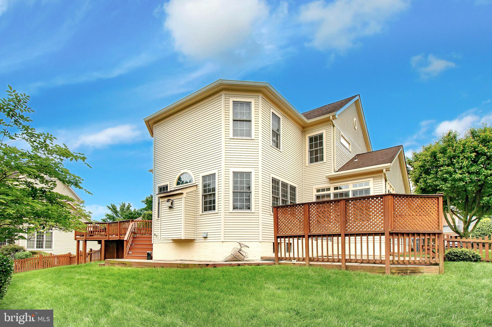 WALNEY OAKS - Residential