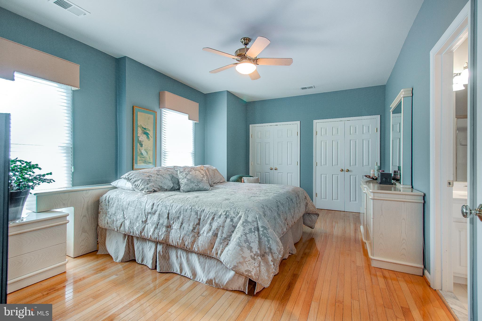 WALNEY OAKS - Residential